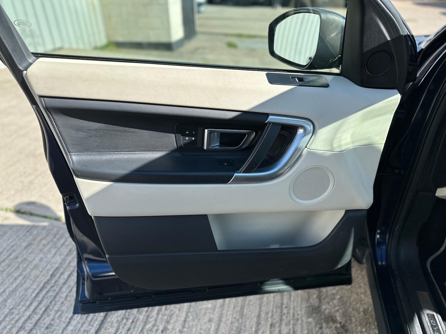 Used Land Rover Discovery Sport 2015 for sale - 77993935: Photo 74