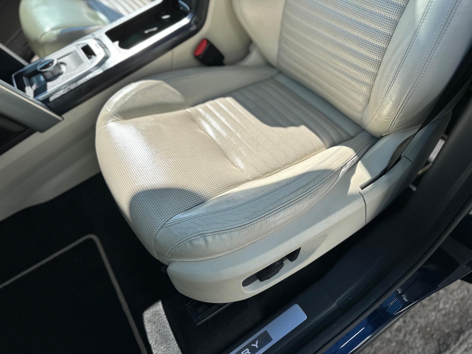 Used Land Rover Discovery Sport 2015 for sale - 77993935: Photo 77