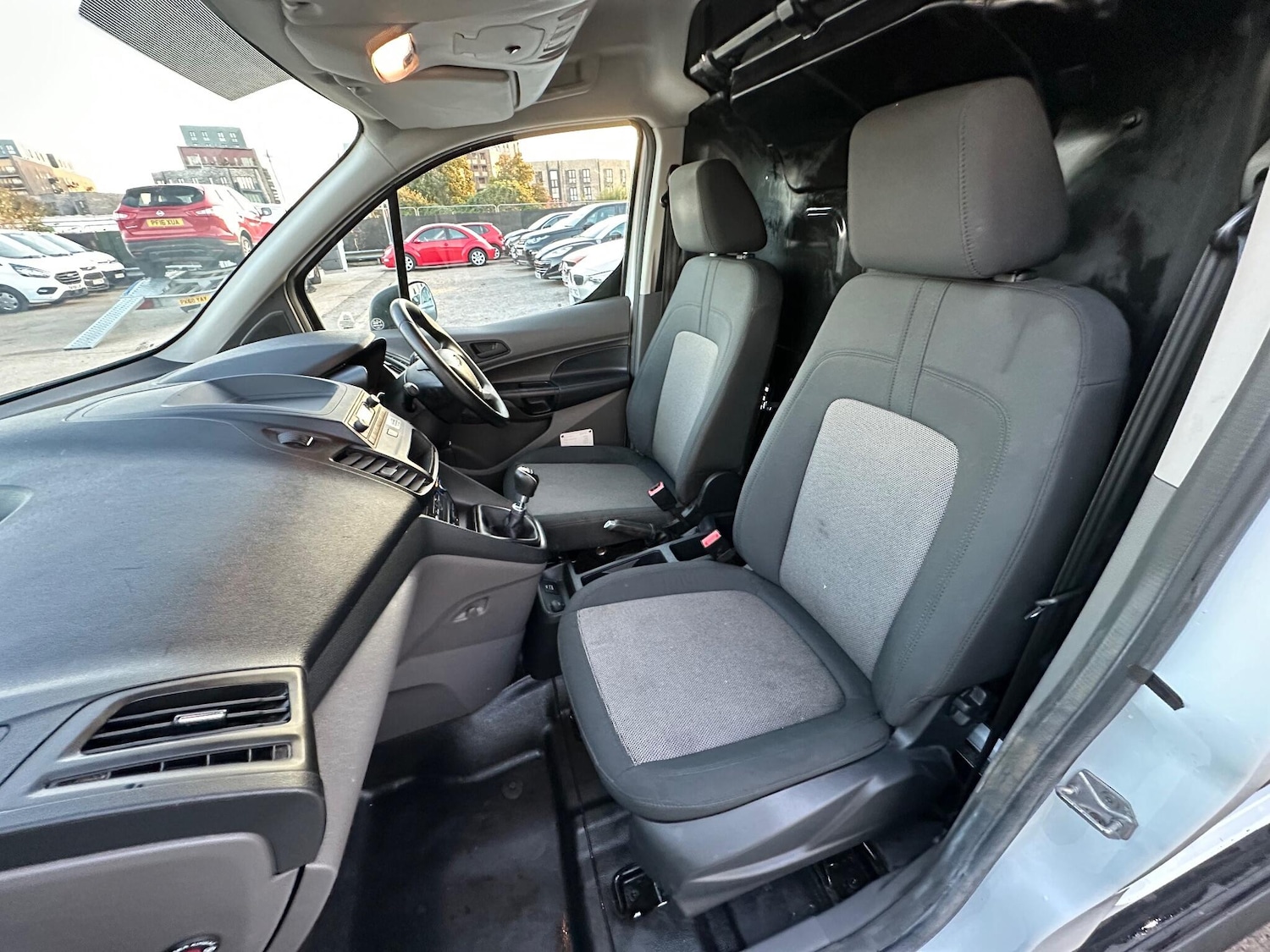 Used Ford Transit Connect 2020 for sale - 76122763: Photo 16