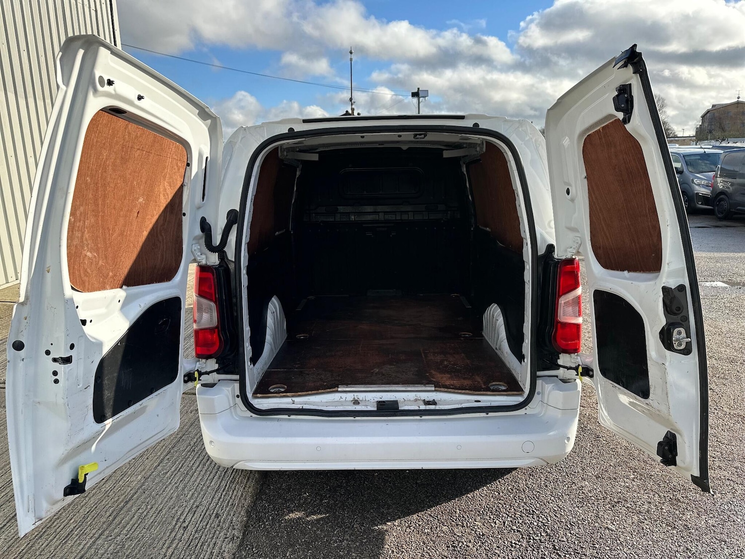 Used Vauxhall Combo 2020 for sale - 77238100: Photo 15