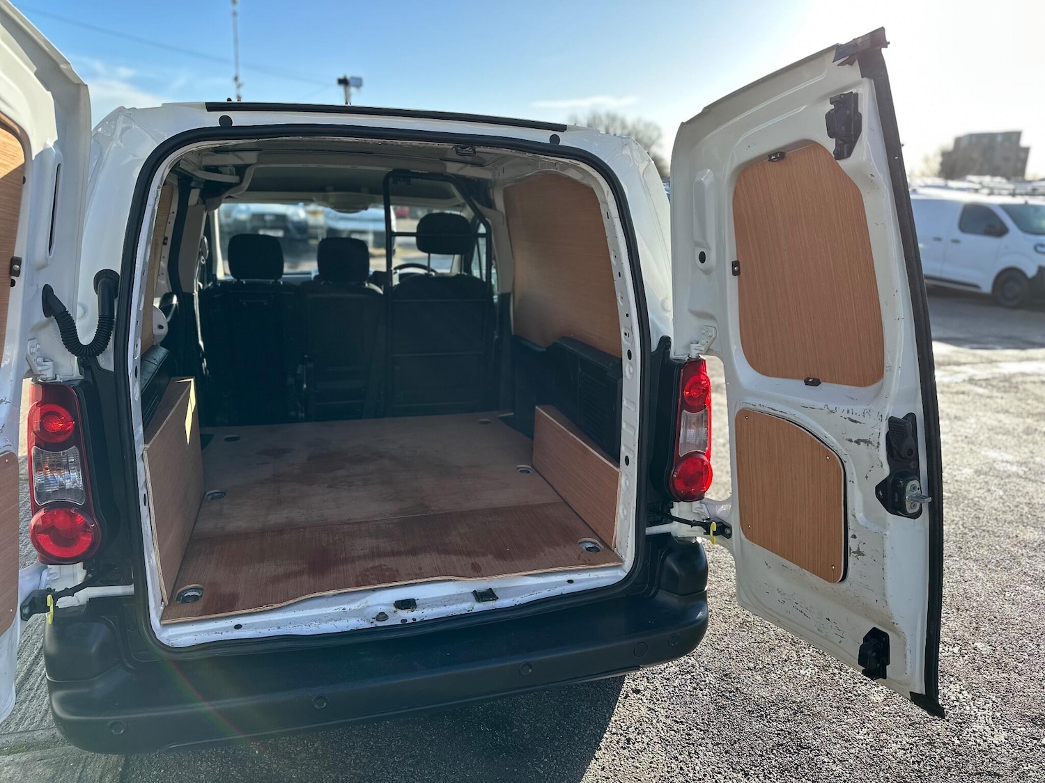 Used Citroen Berlingo 2018 for sale - 77315313: Photo 37