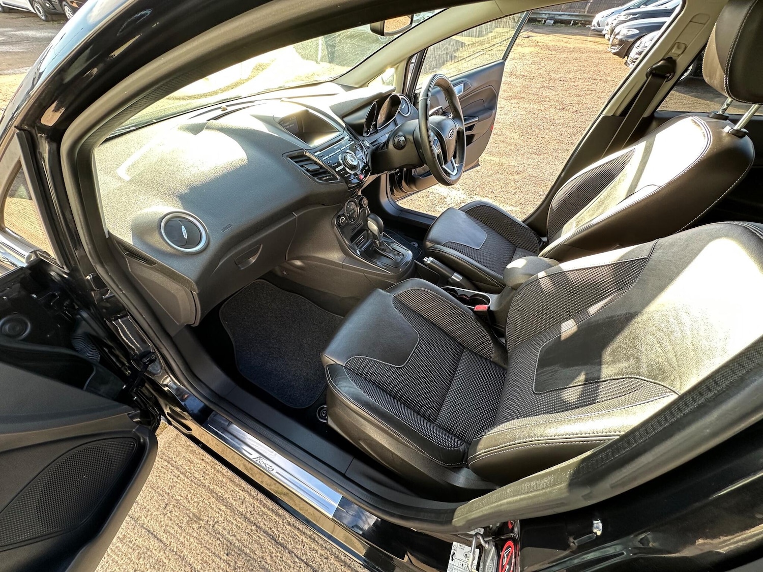 Used Ford Fiesta 2013 for sale - 76715113: Photo 17