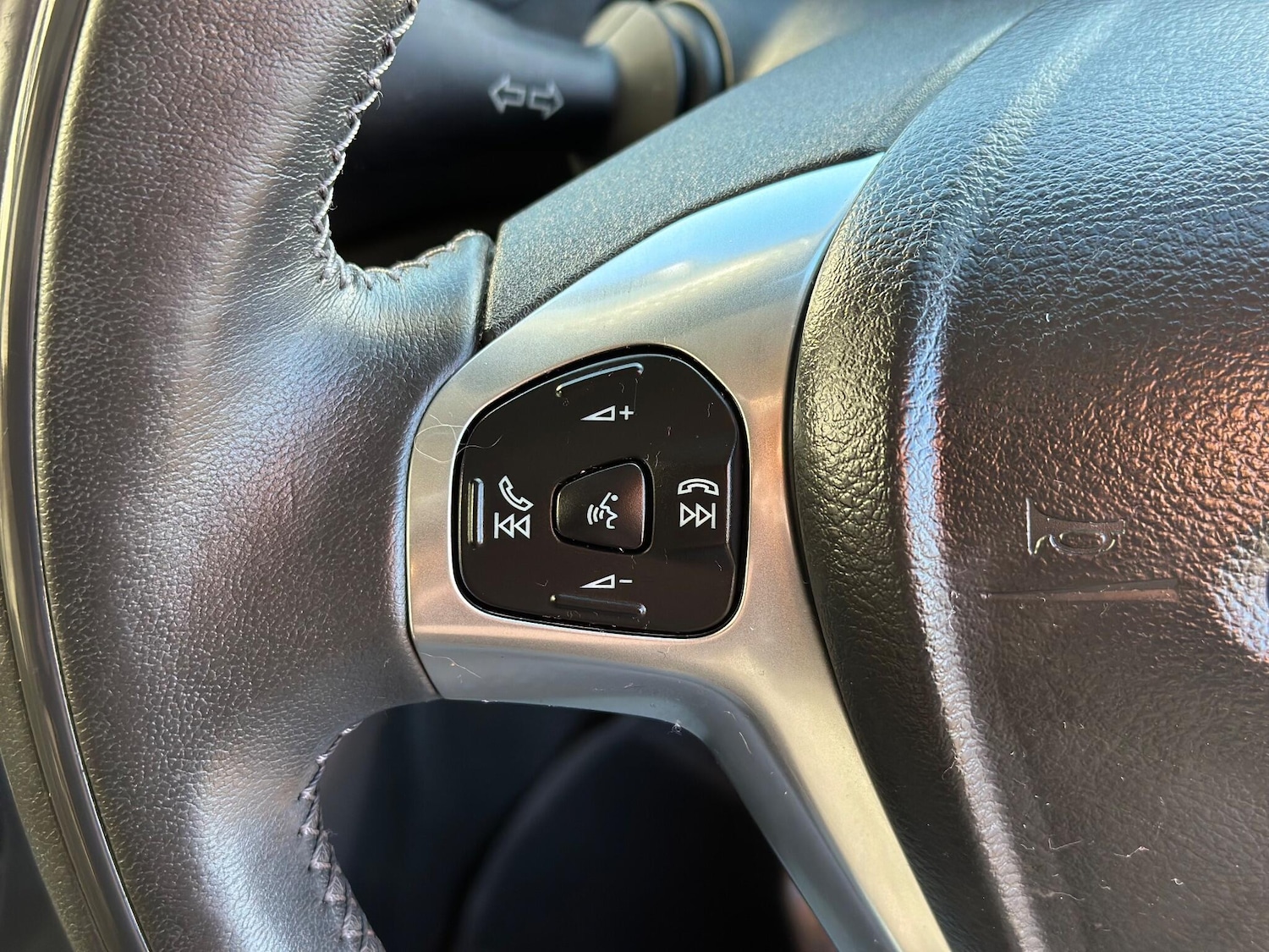 Used Ford Fiesta 2013 for sale - 76715113: Photo 35