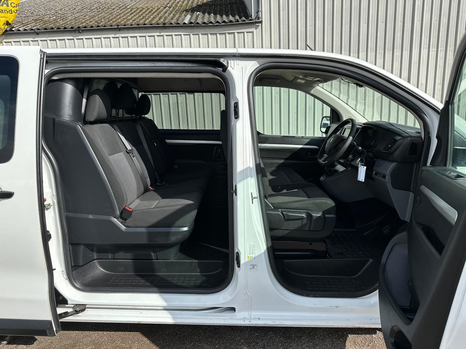 Used Peugeot Expert 2022 for sale - 77883581: Photo 11