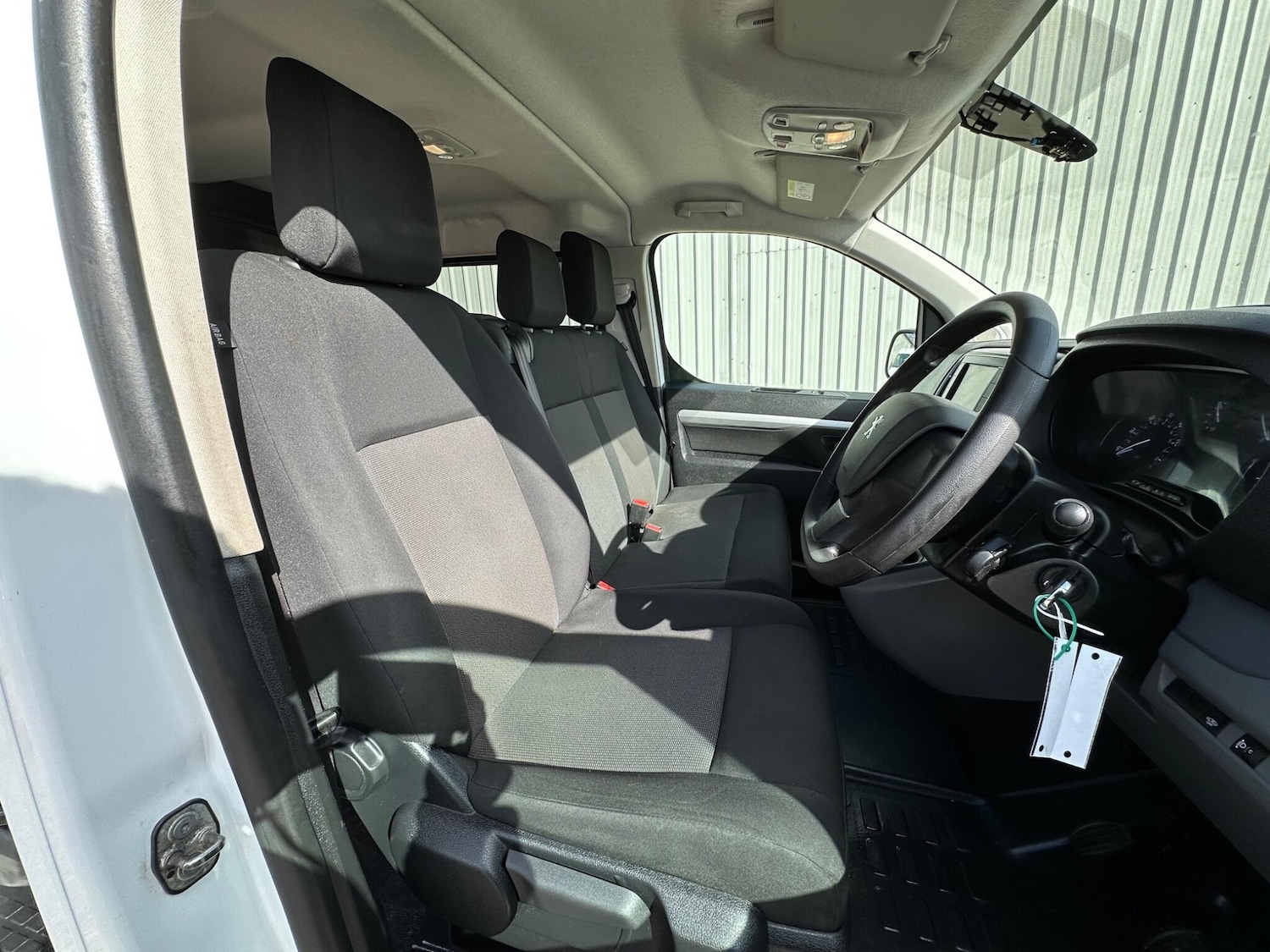 Used Peugeot Expert 2022 for sale - 77883581: Photo 39