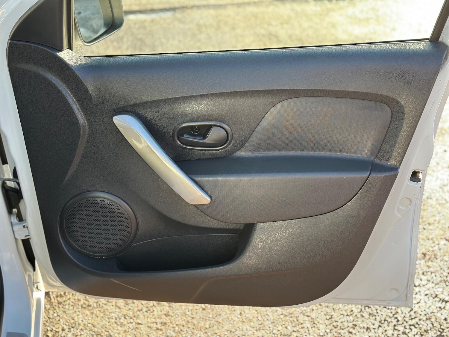 Used Dacia Sandero 2016 for sale - 77238471: Photo 41