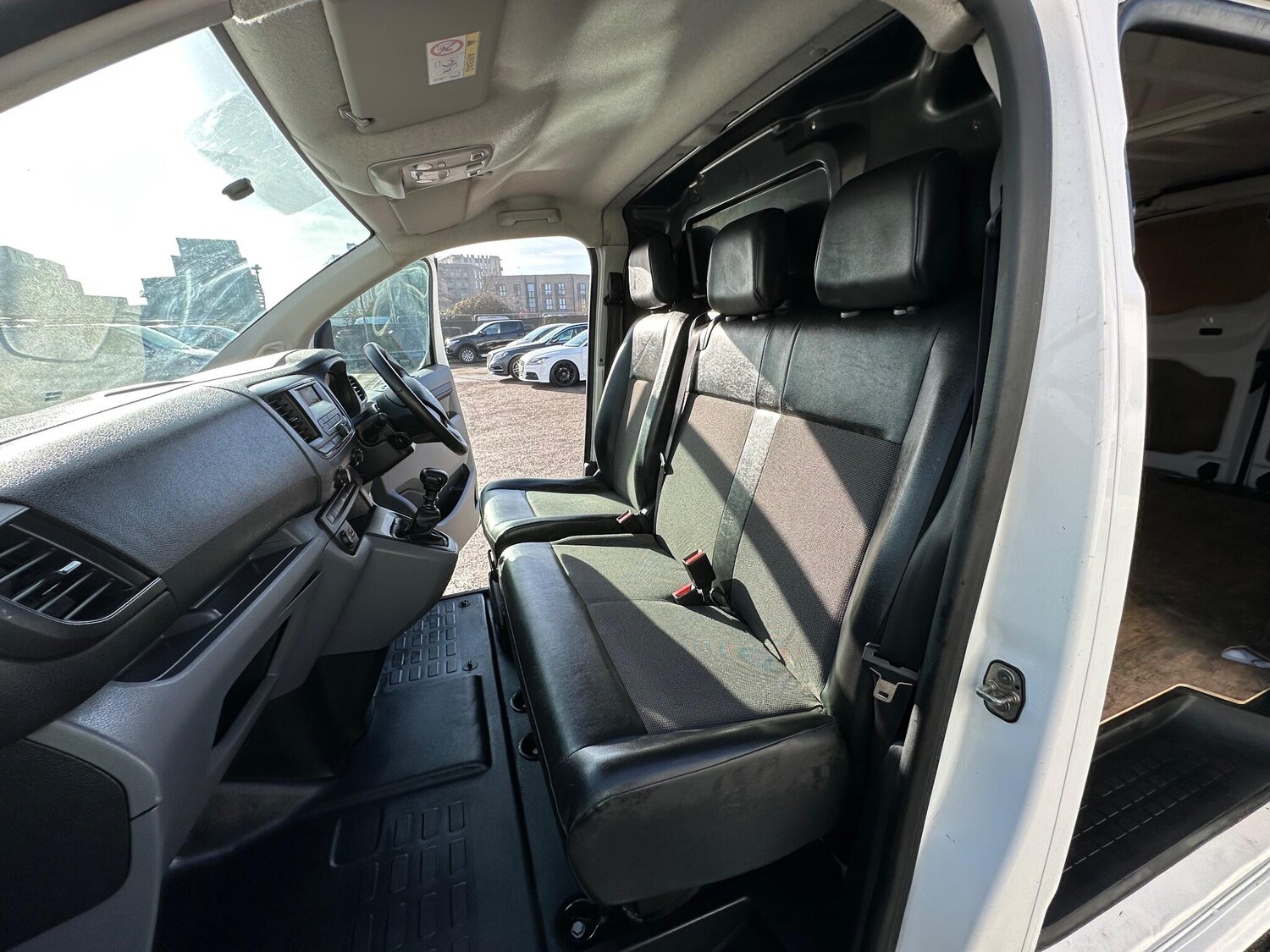 Used Vauxhall Vivaro 2020 for sale - 77358937: Photo 13