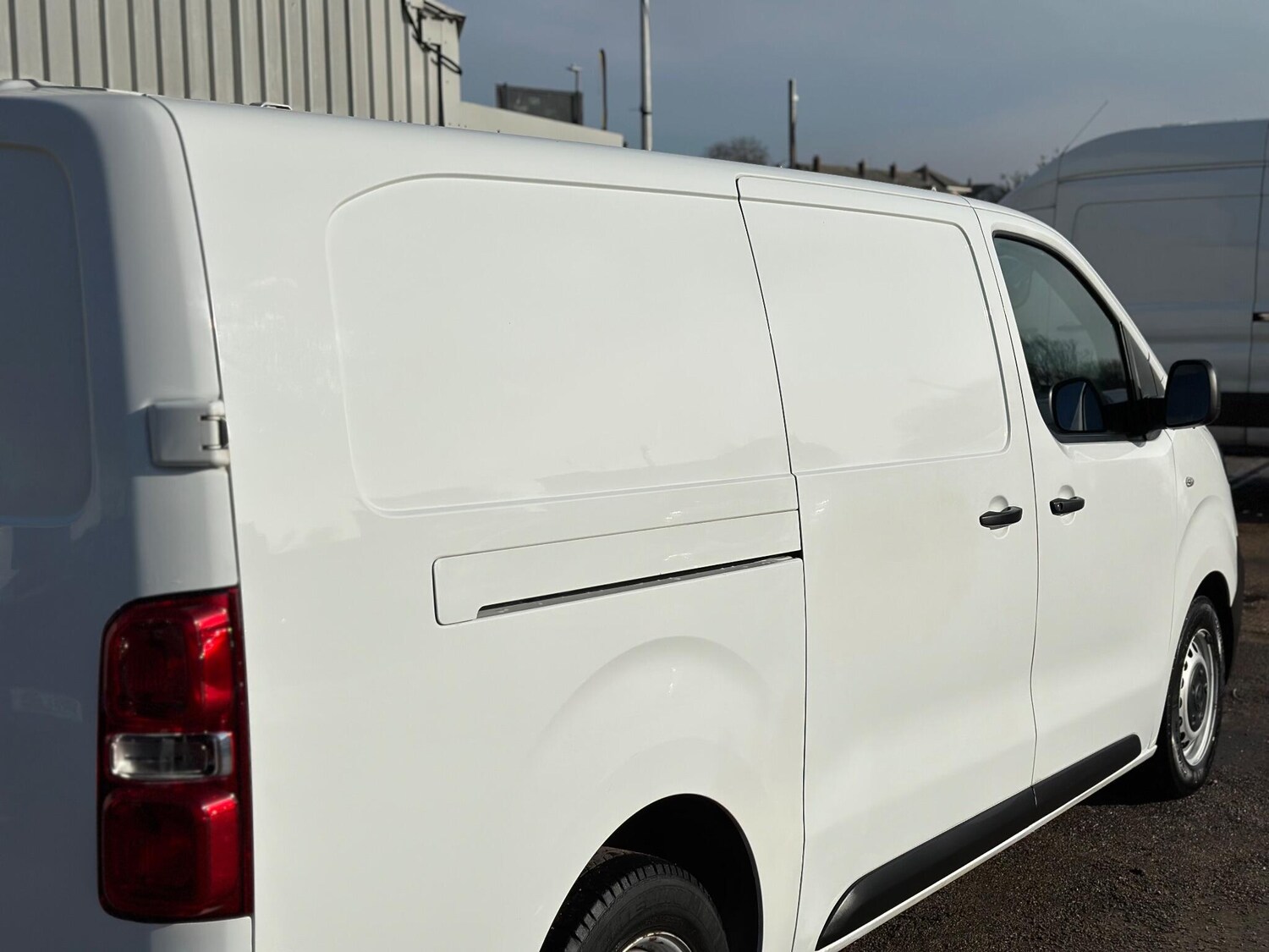 Used Vauxhall Vivaro 2020 for sale - 77358937: Photo 25
