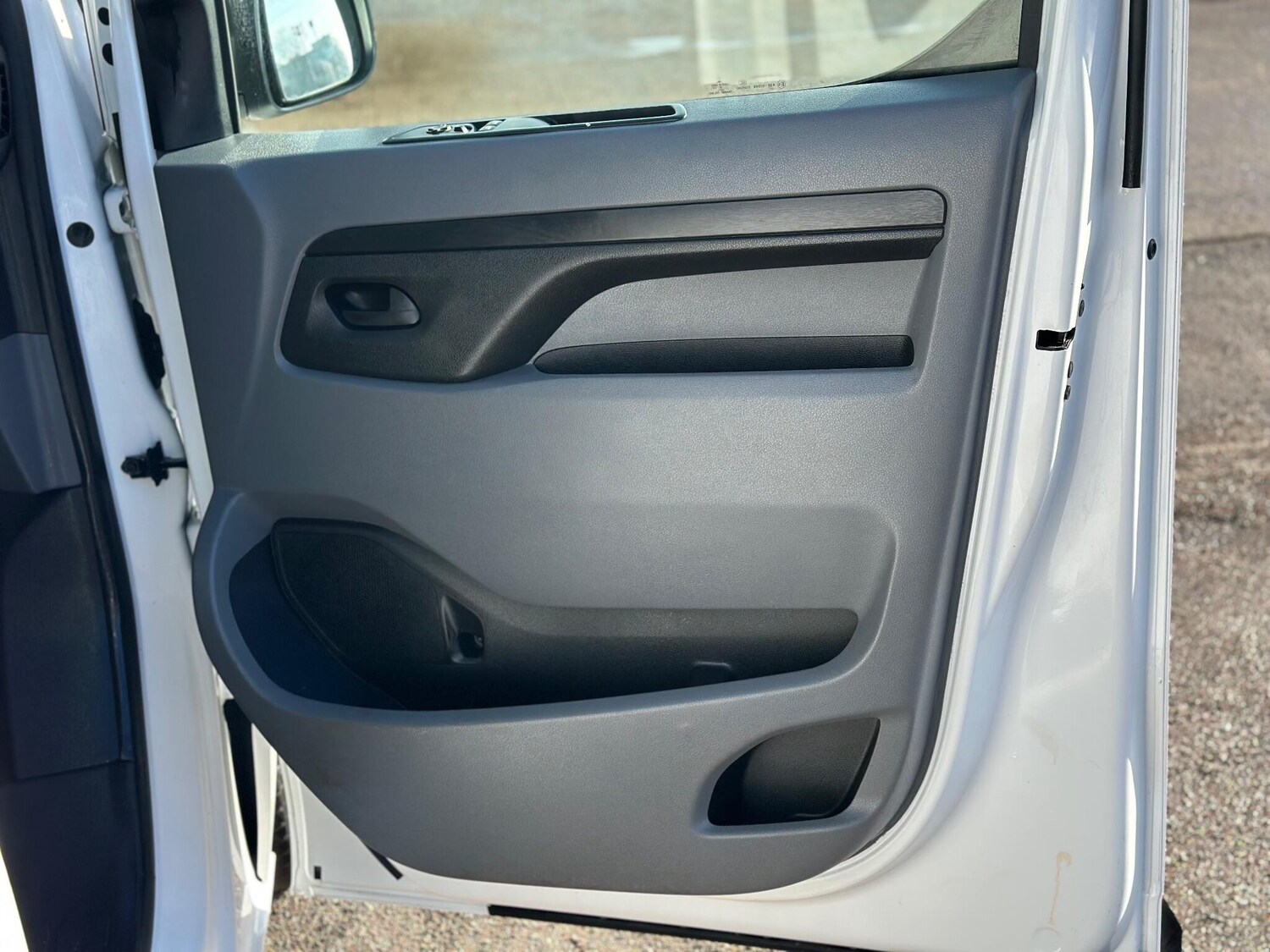 Used Vauxhall Vivaro 2020 for sale - 77358937: Photo 28