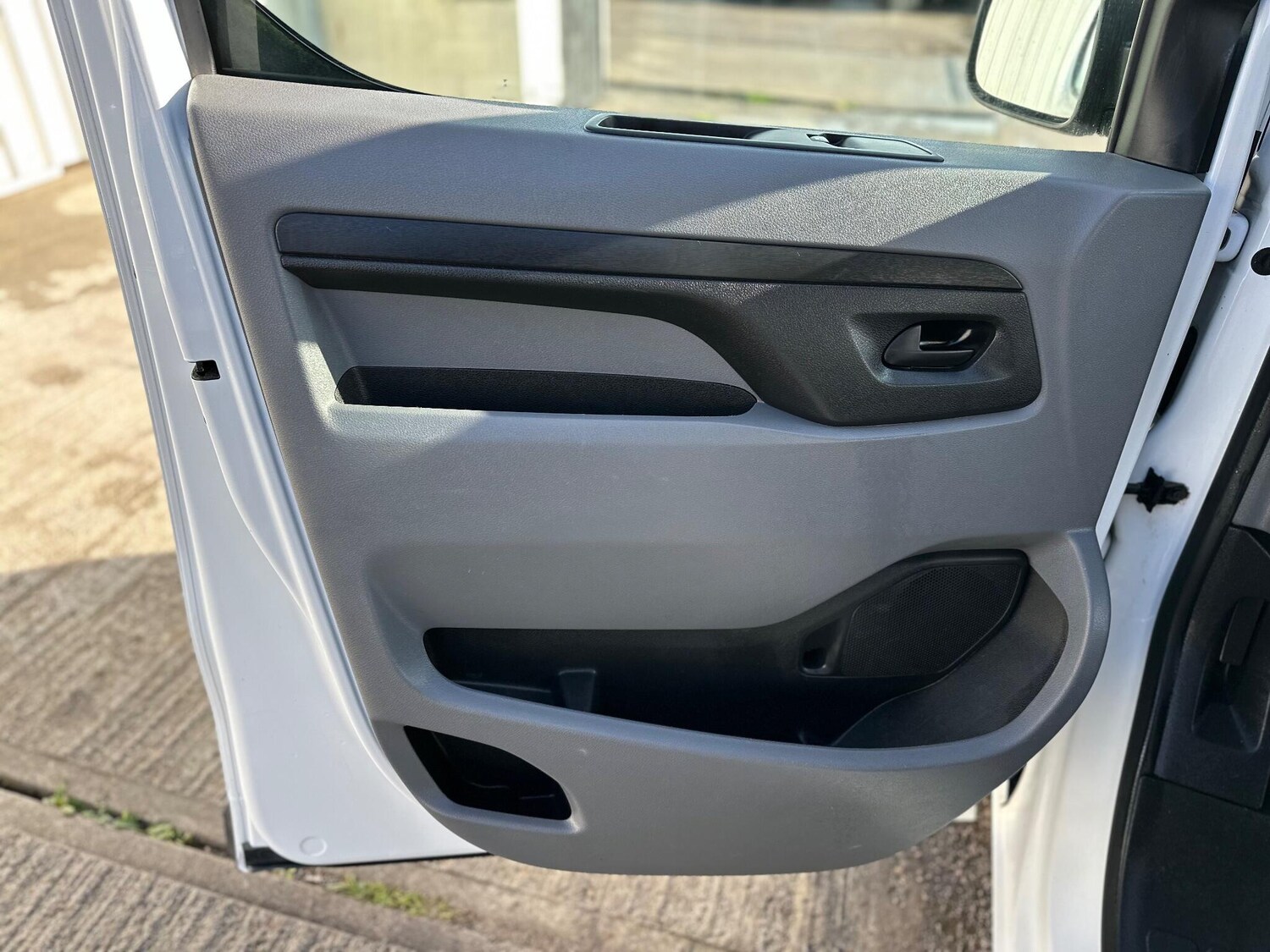 Used Vauxhall Vivaro 2020 for sale - 77358937: Photo 49