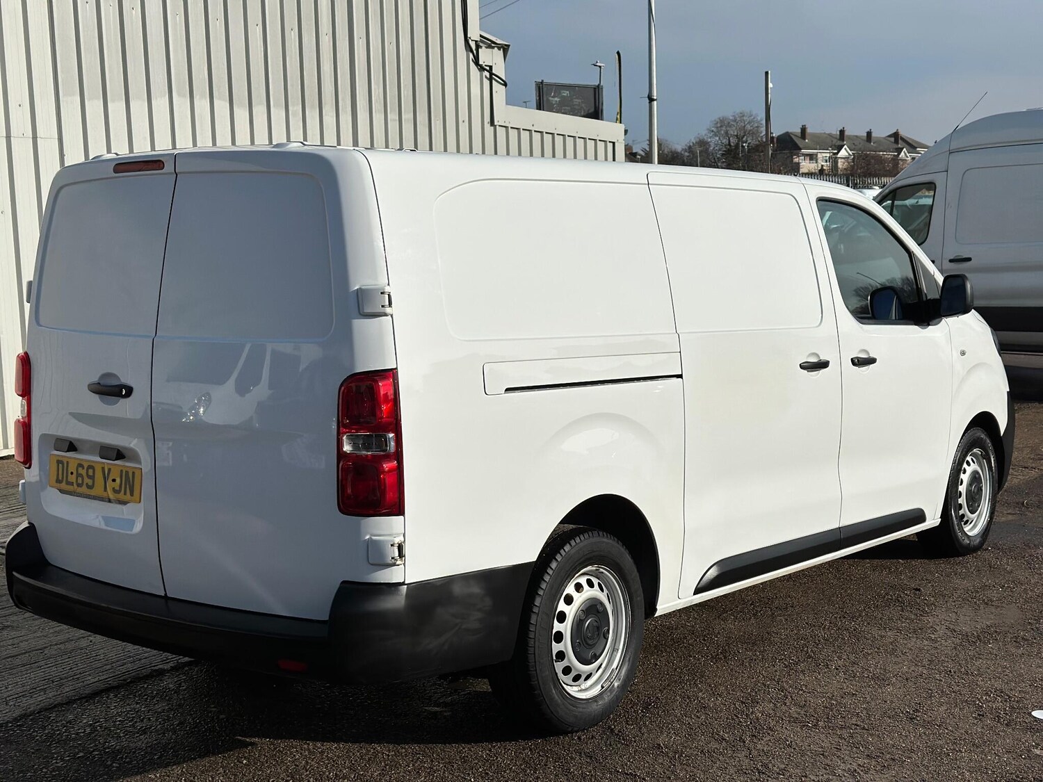Used Vauxhall Vivaro 2020 for sale - 77358937: Photo 5