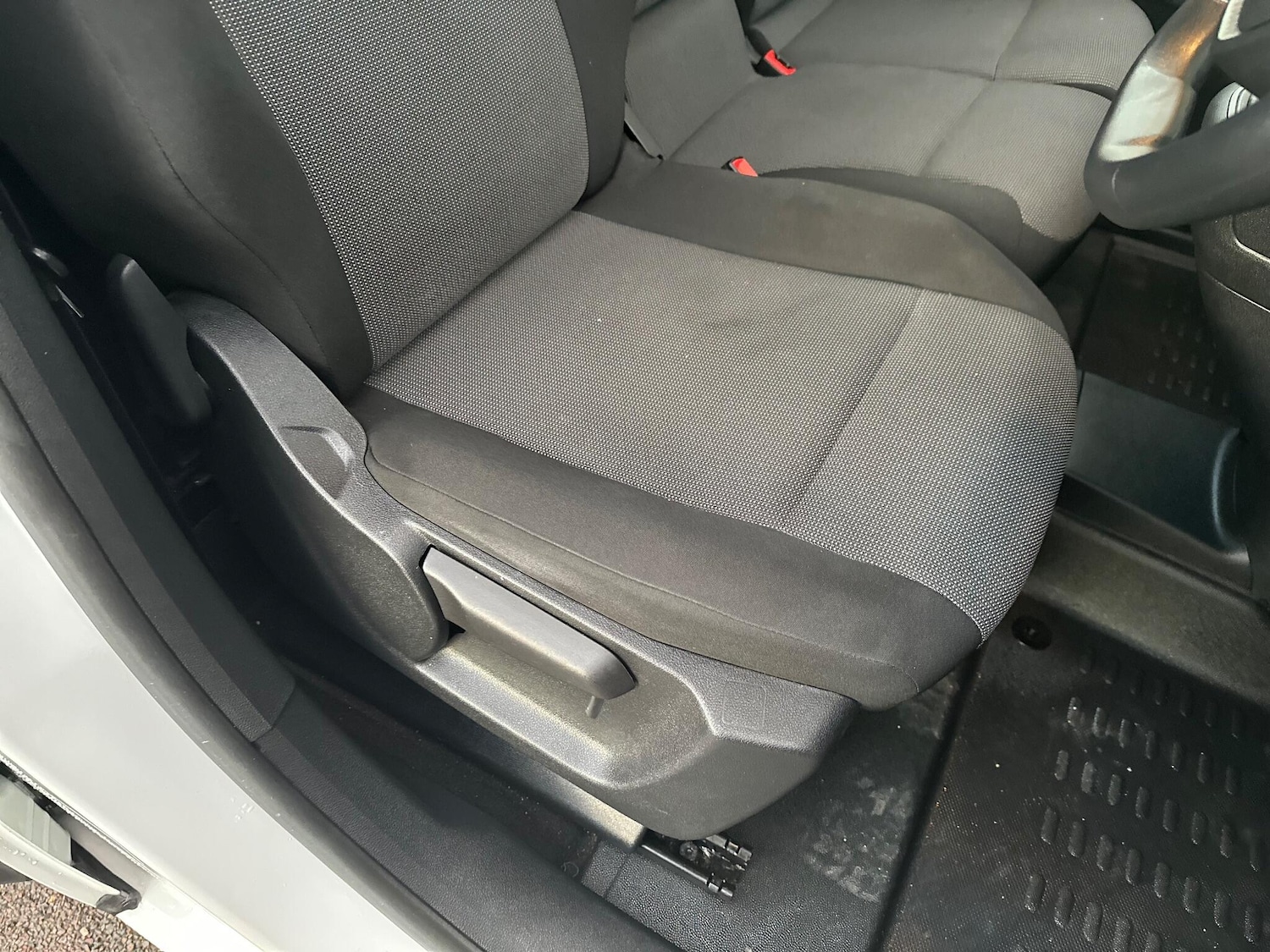 Used Peugeot Partner 2020 for sale - 76753252: Photo 33