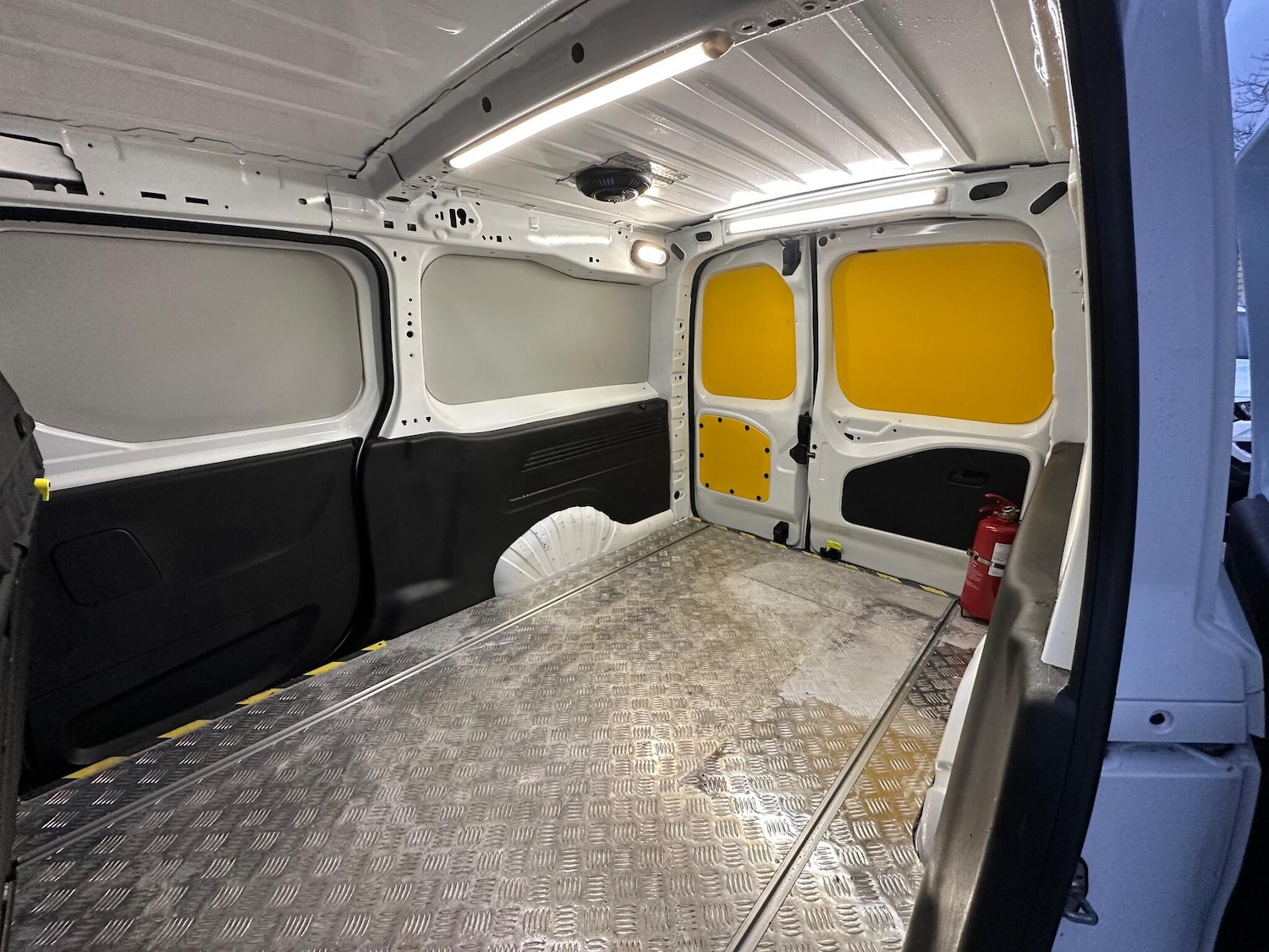 Used Peugeot Partner 2020 for sale - 76753252: Photo 49