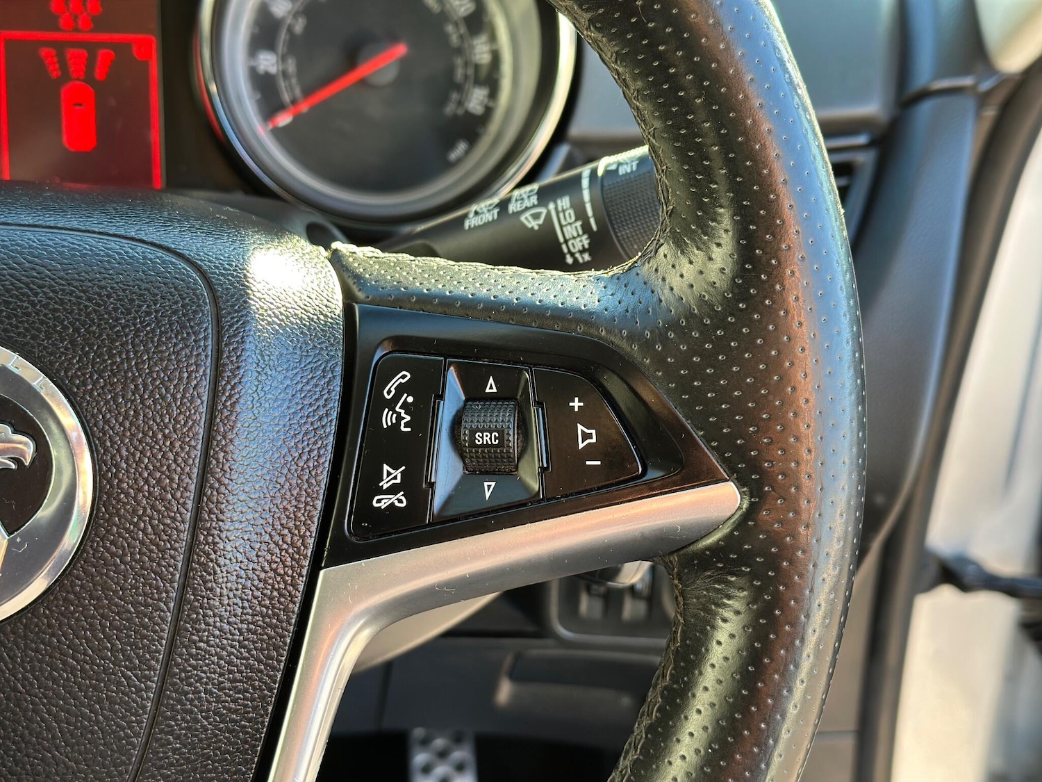 Used Vauxhall Zafira 2015 for sale - 76992275: Photo 16