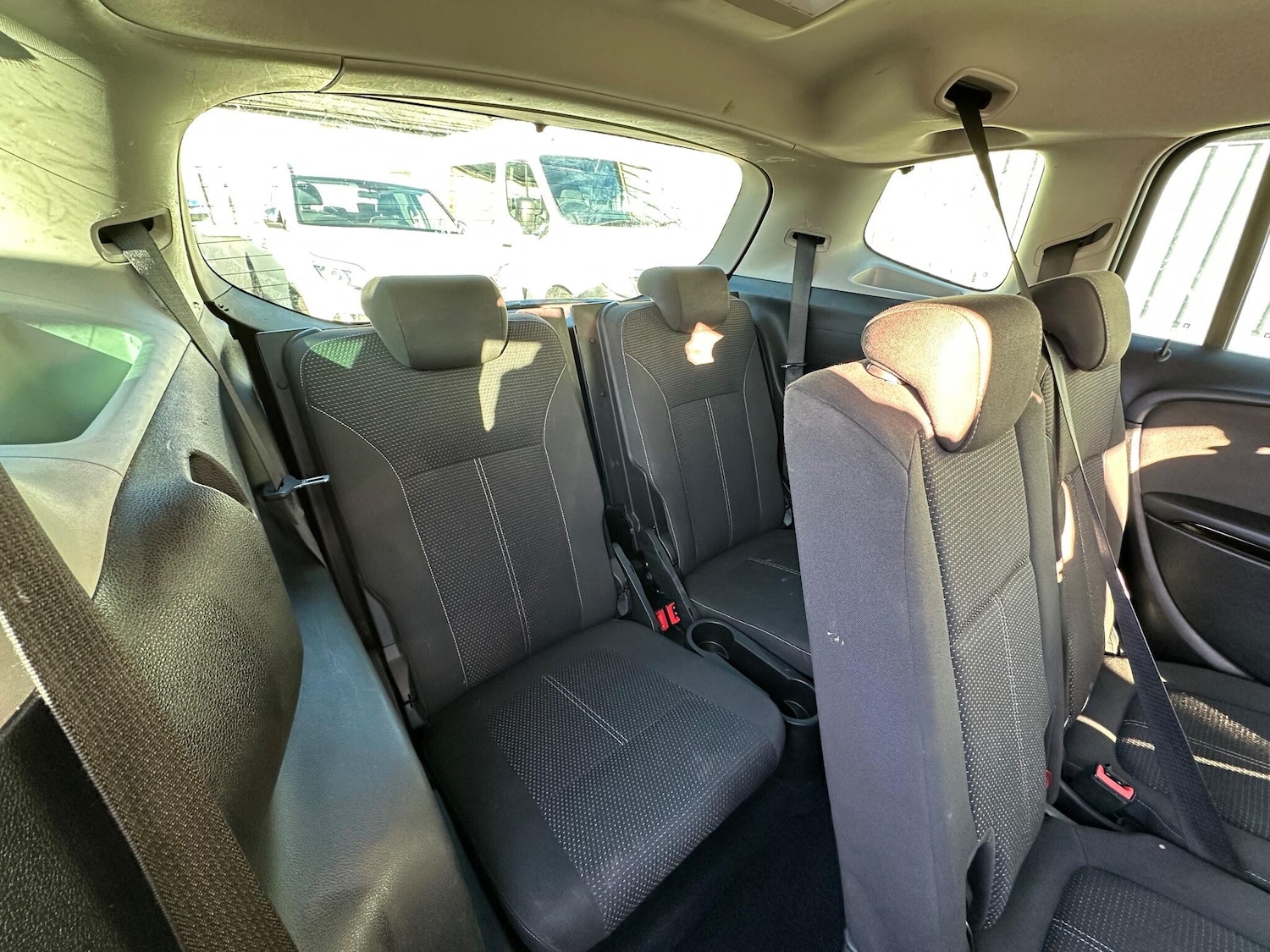 Used Vauxhall Zafira 2015 for sale - 76992275: Photo 39