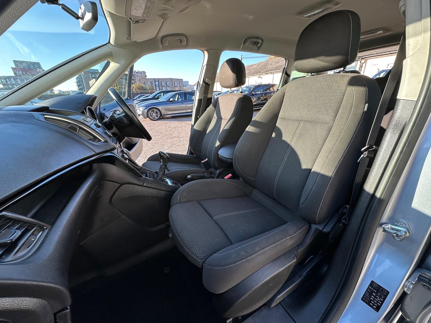 Used Vauxhall Zafira 2015 for sale - 76992275: Photo 9