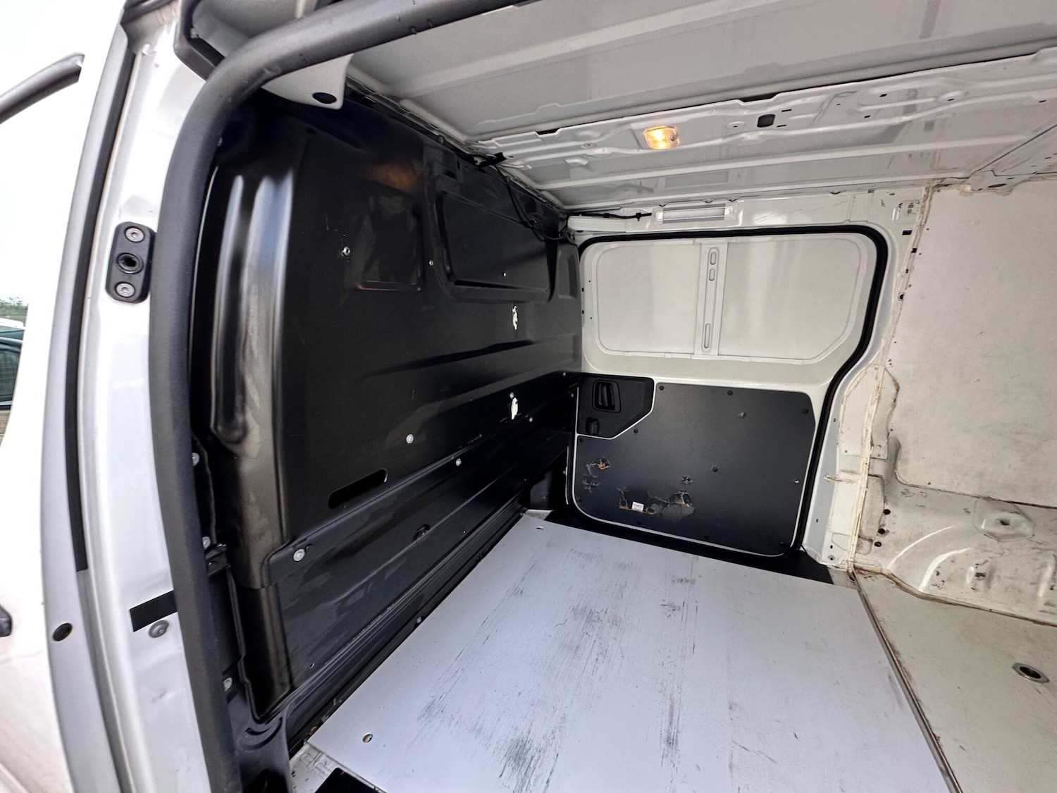 Used Vauxhall Vivaro 2020 for sale - 77883051: Photo 51