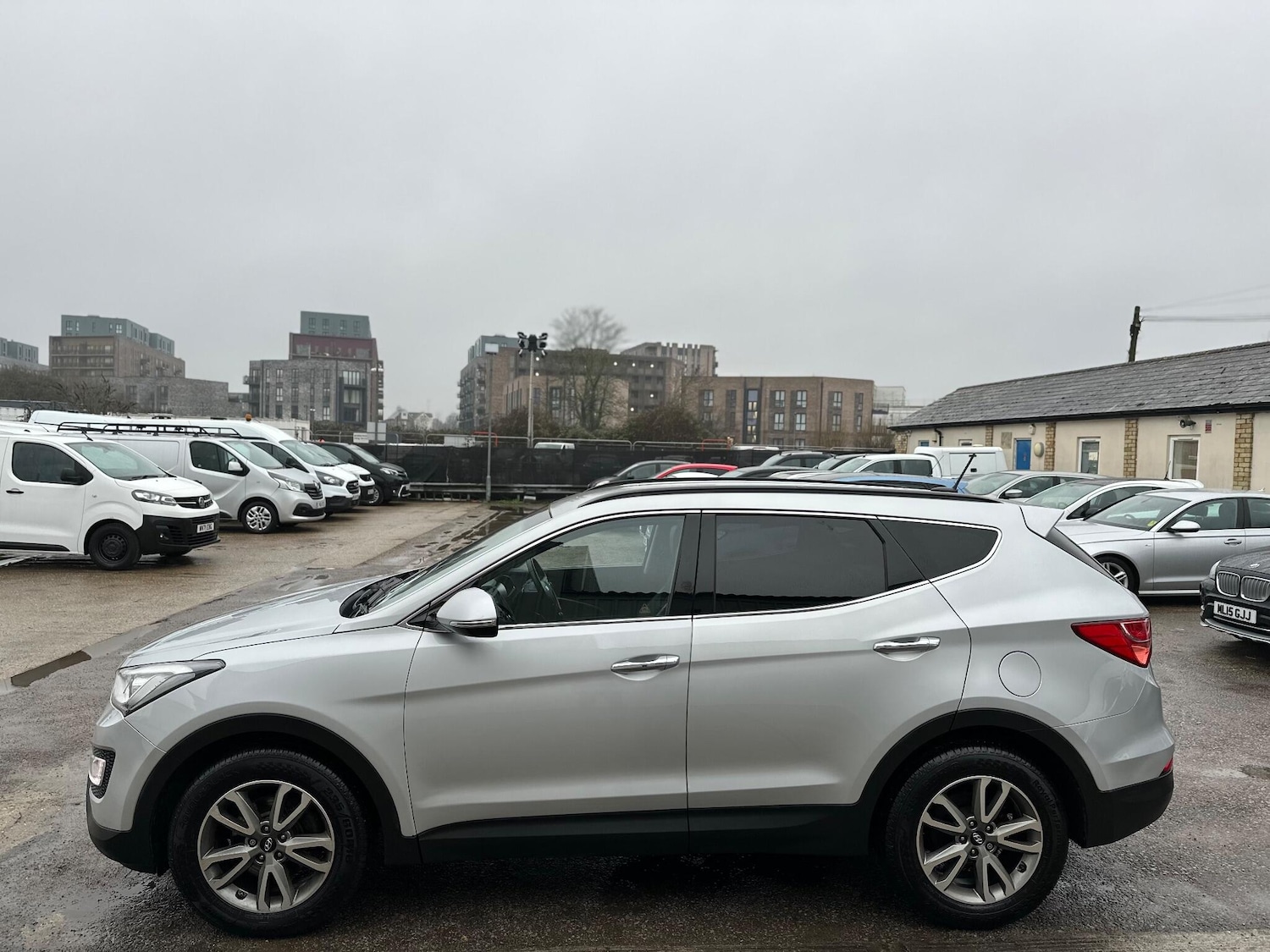 Used Hyundai Santa Fe 2014 for sale - 77455328: Photo 24