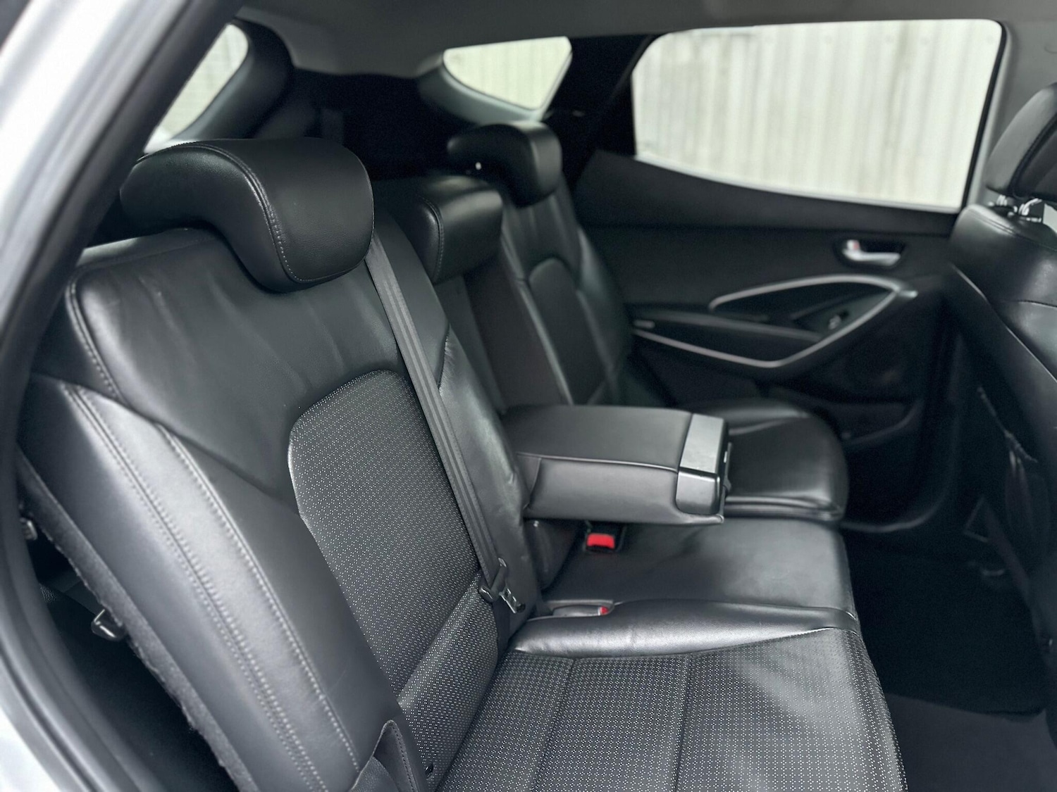 Used Hyundai Santa Fe 2014 for sale - 77455328: Photo 51