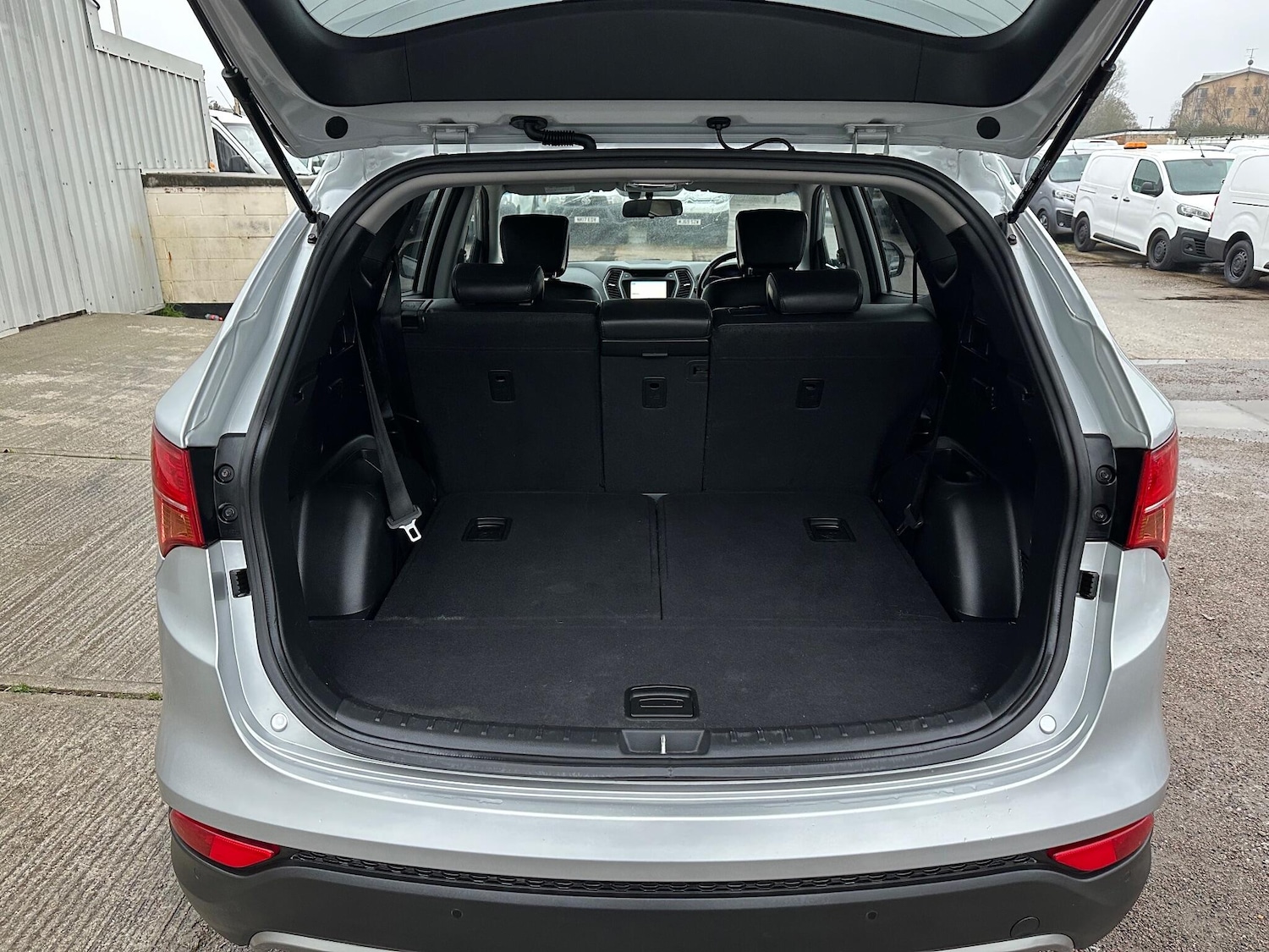 Used Hyundai Santa Fe 2014 for sale - 77455328: Photo 57