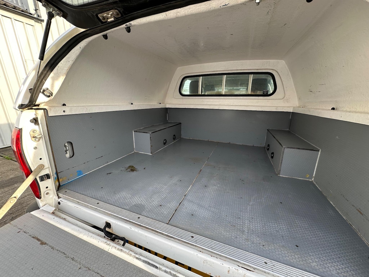 Used Toyota Hilux 2017 for sale - 77028890: Photo 11