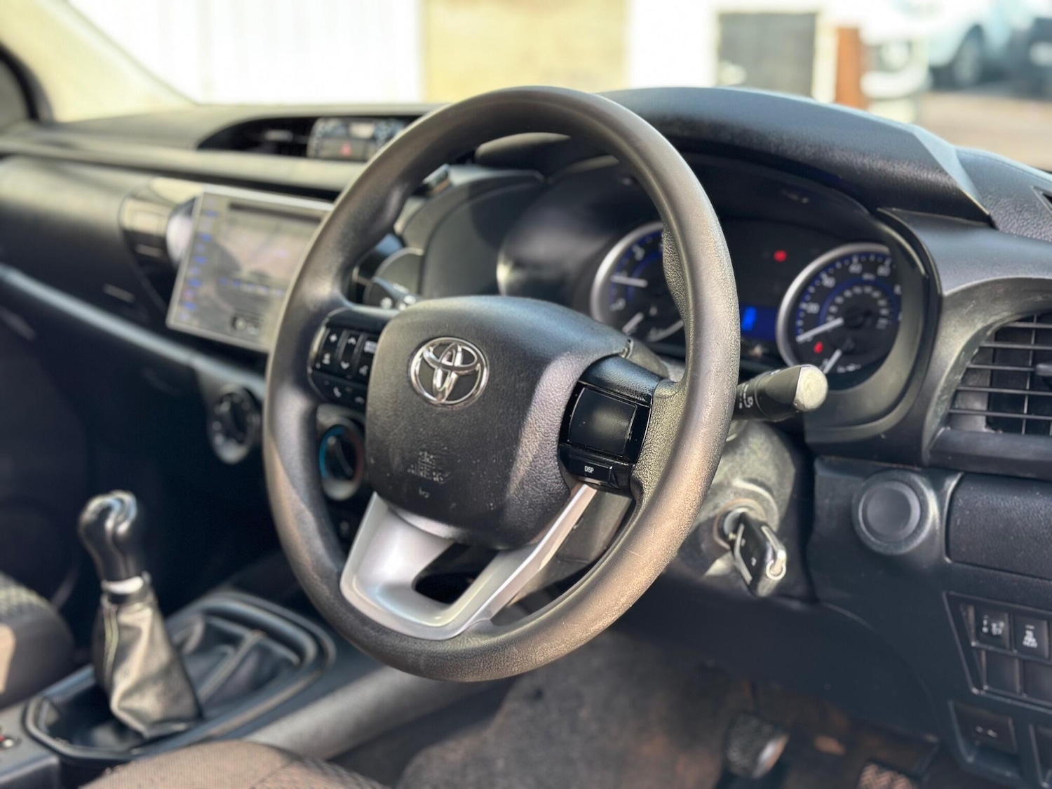 Used Toyota Hilux 2017 for sale - 77028890: Photo 16