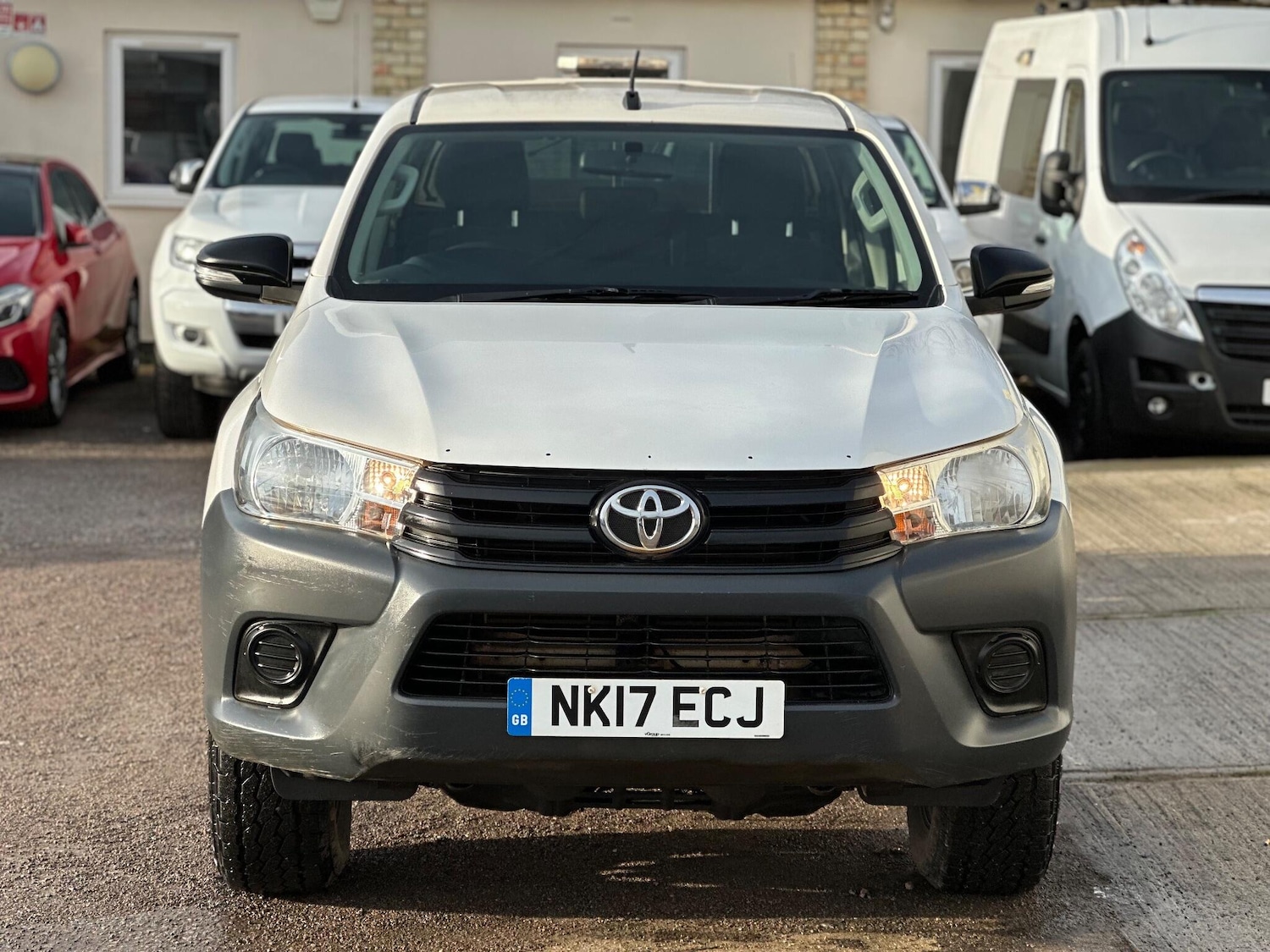 Used Toyota Hilux 2017 for sale - 77028890: Photo 17