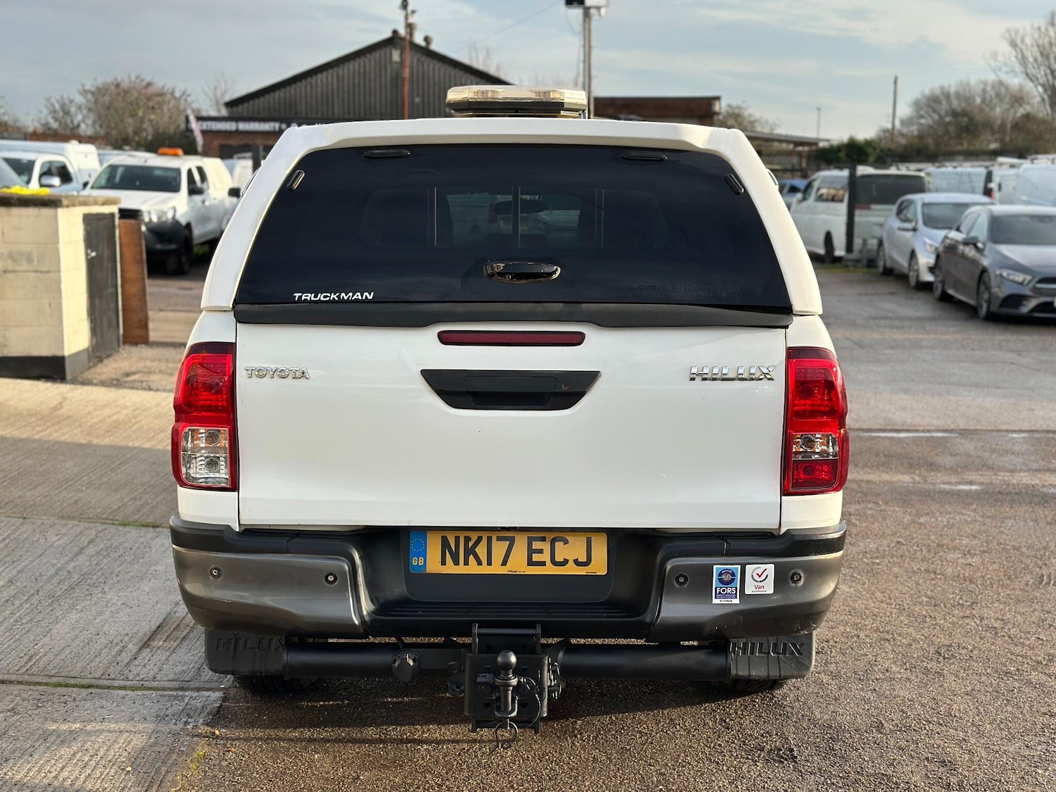 Used Toyota Hilux 2017 for sale - 77028890: Photo 18