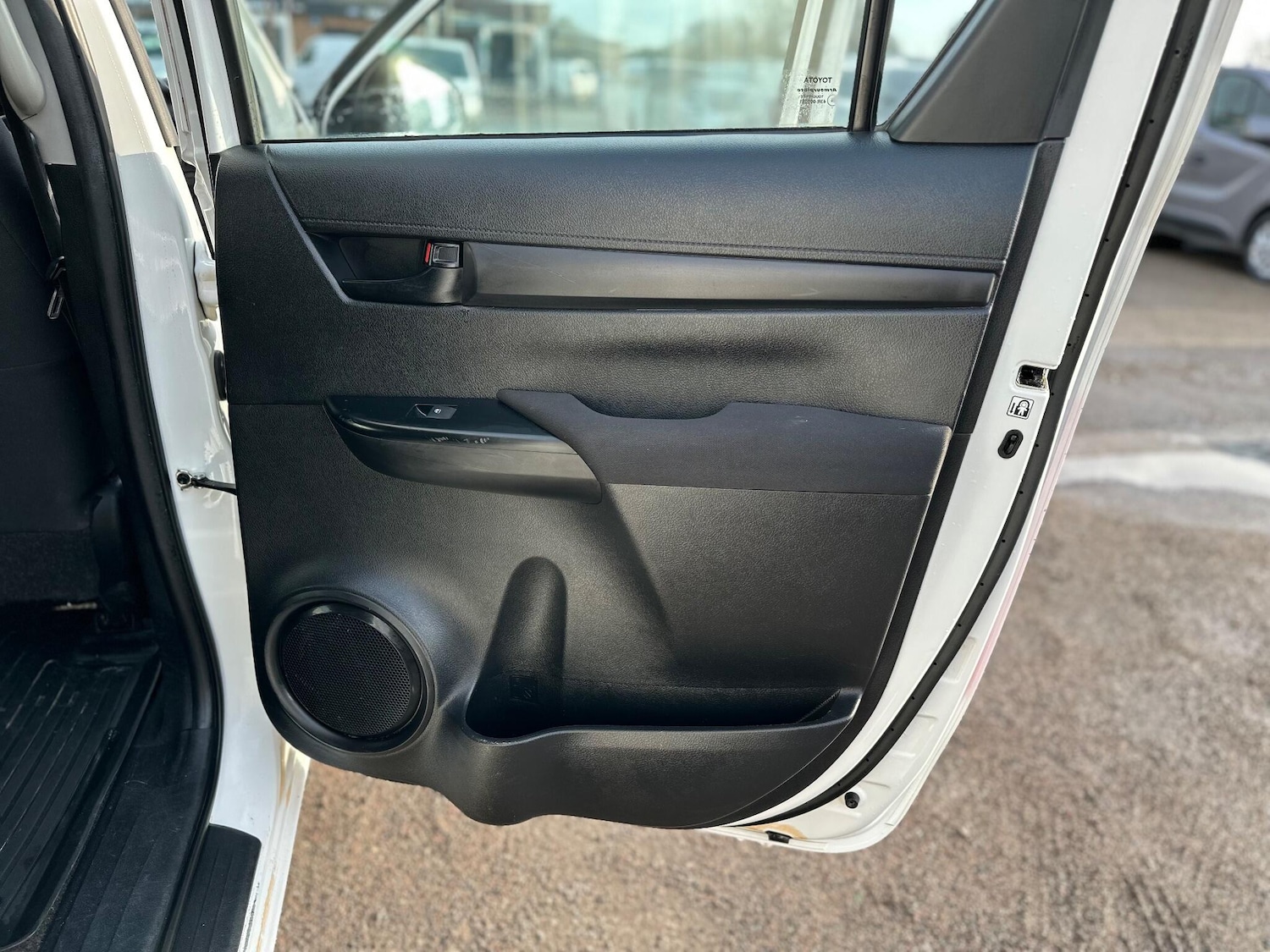 Used Toyota Hilux 2017 for sale - 77028890: Photo 39