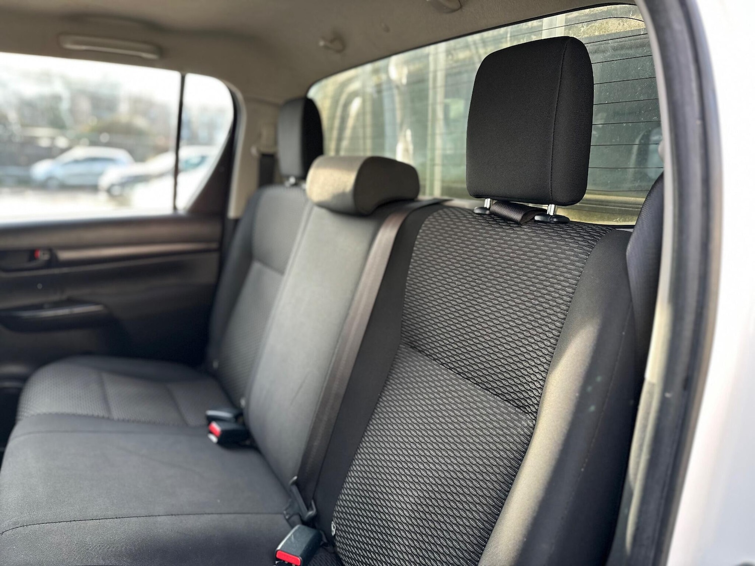 Used Toyota Hilux 2017 for sale - 77028890: Photo 51