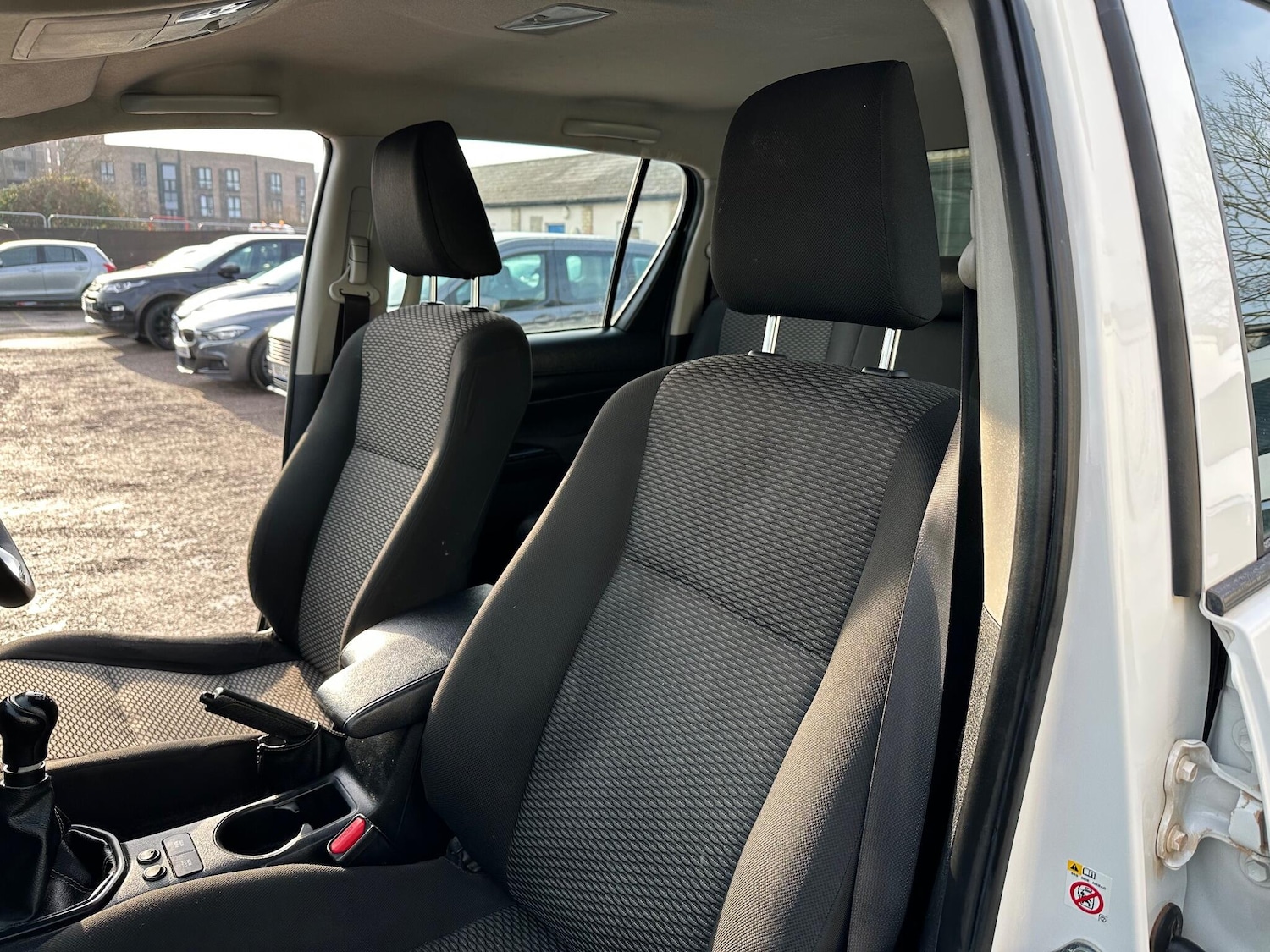 Used Toyota Hilux 2017 for sale - 77028890: Photo 54