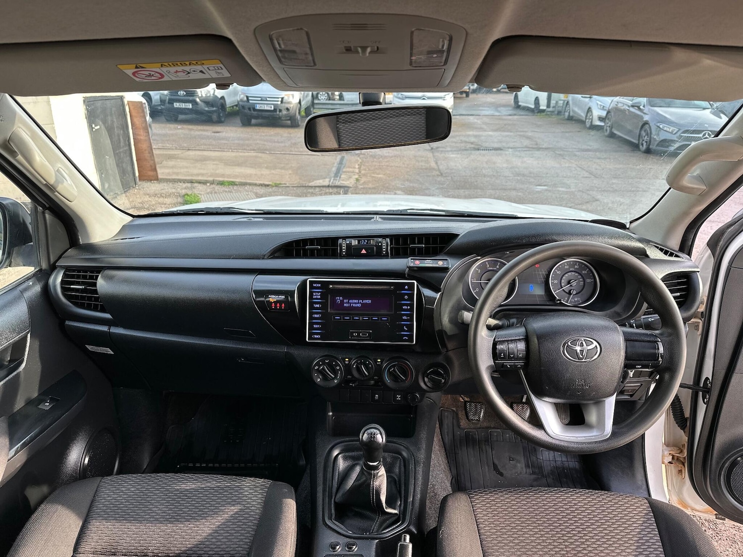 Used Toyota Hilux 2017 for sale - 77028890: Photo 9