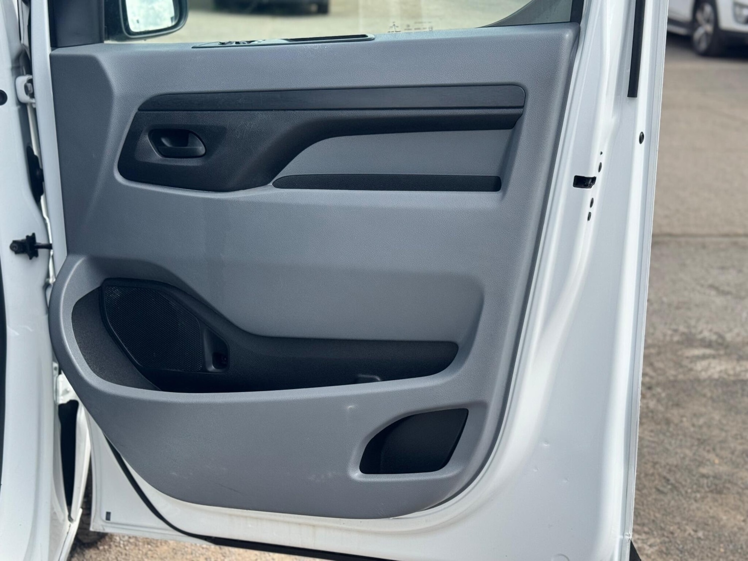 Used Vauxhall Vivaro for sale - 78214770: Photo 30