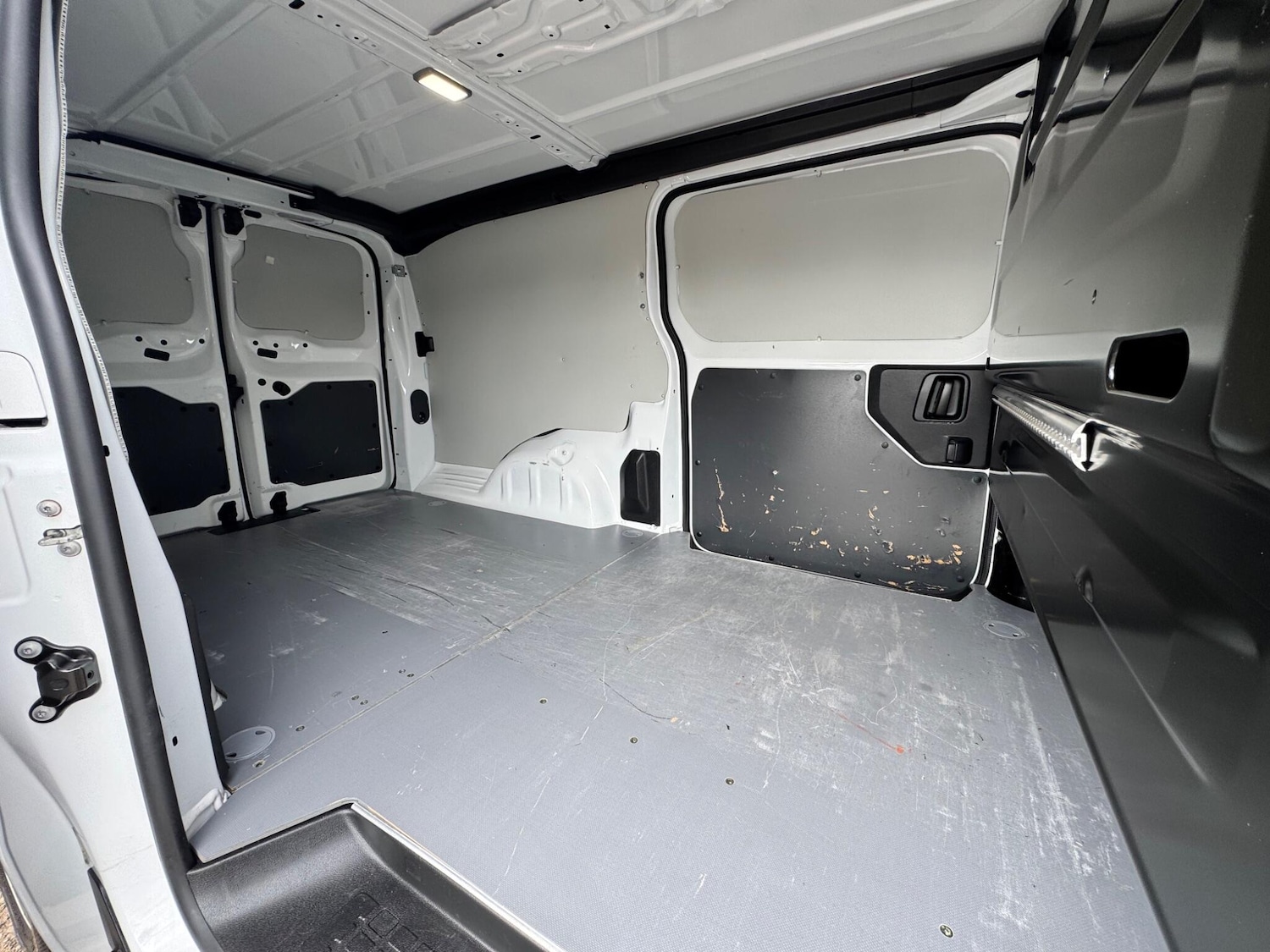 Used Vauxhall Vivaro for sale - 78214770: Photo 40