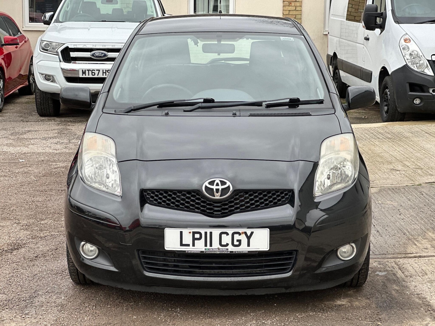 Used Toyota Yaris 2011 for sale - 77376799: Photo 20