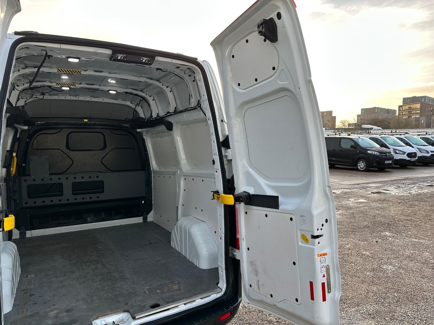 Used Ford Transit Custom 2020 for sale - 77175260: Photo 36