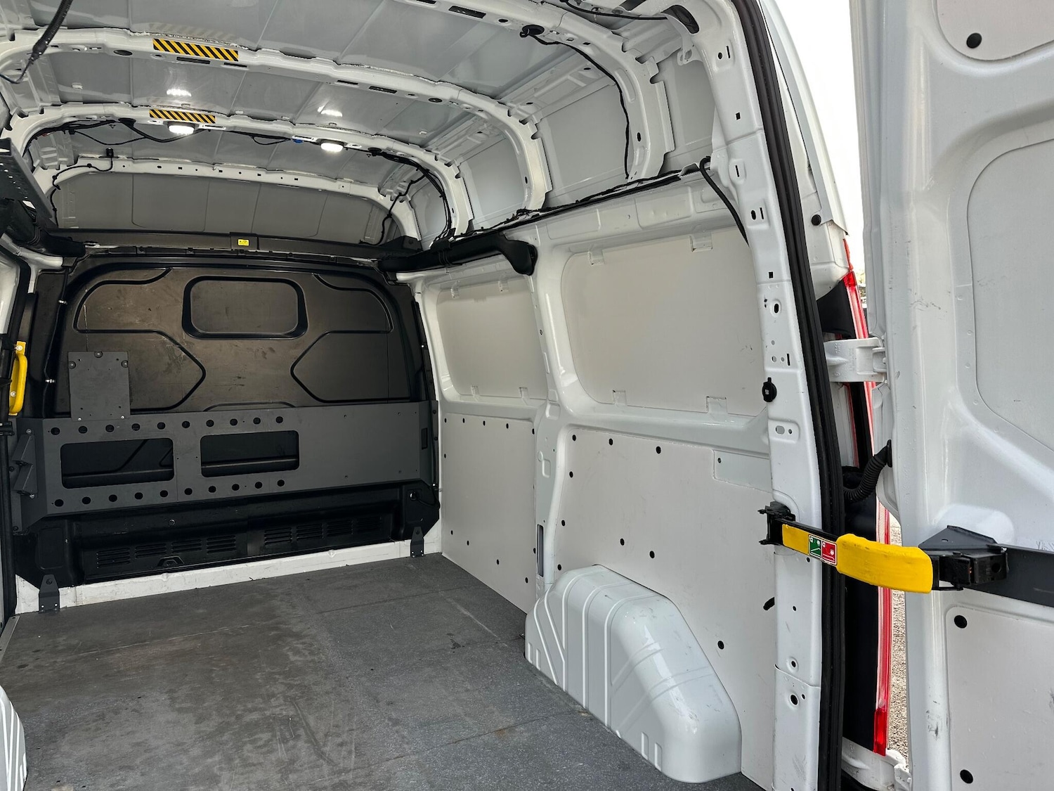 Used Ford Transit Custom 2020 for sale - 77175260: Photo 39