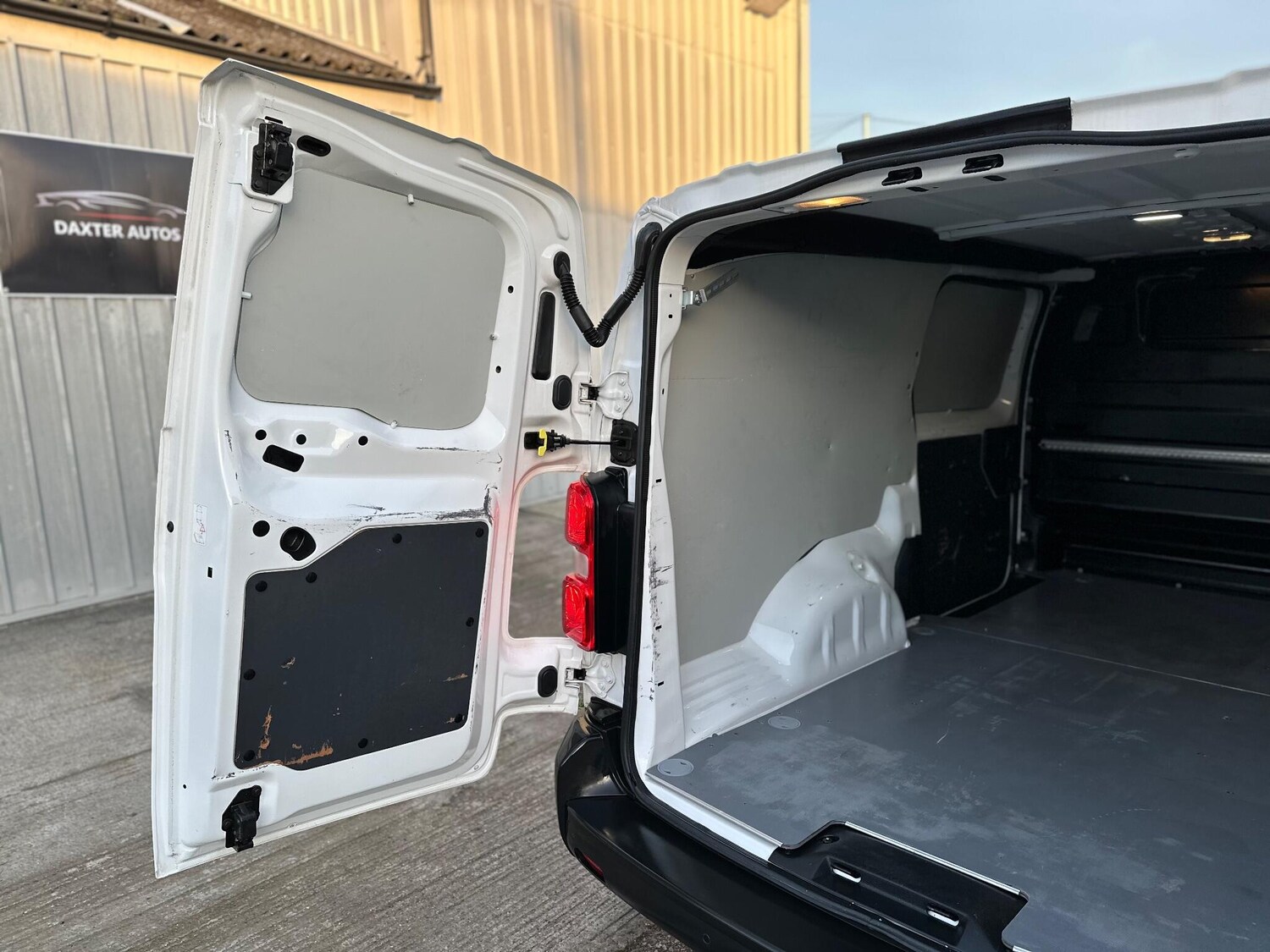 Used Vauxhall Vivaro 2021 for sale - 77358536: Photo 41