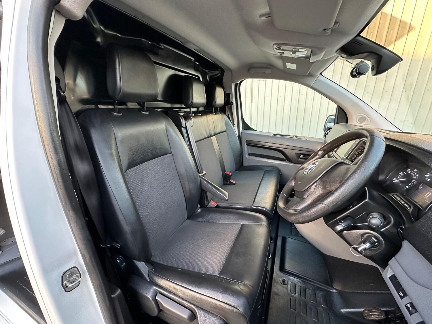 Used Vauxhall Vivaro 2021 for sale - 77358536: Photo 42