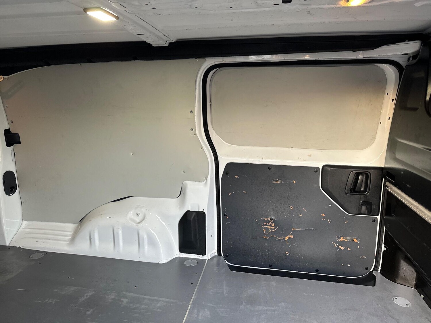 Used Vauxhall Vivaro 2021 for sale - 77358536: Photo 45