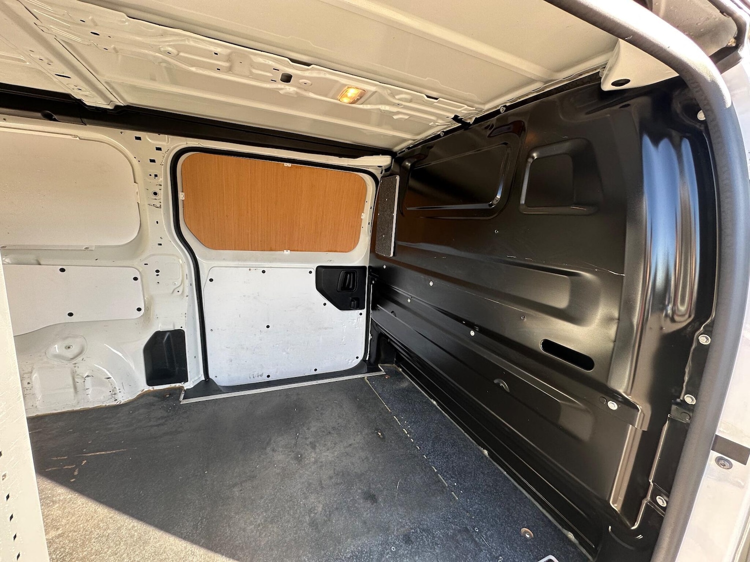 Used Vauxhall Vivaro 2021 for sale - 76381285: Photo 46