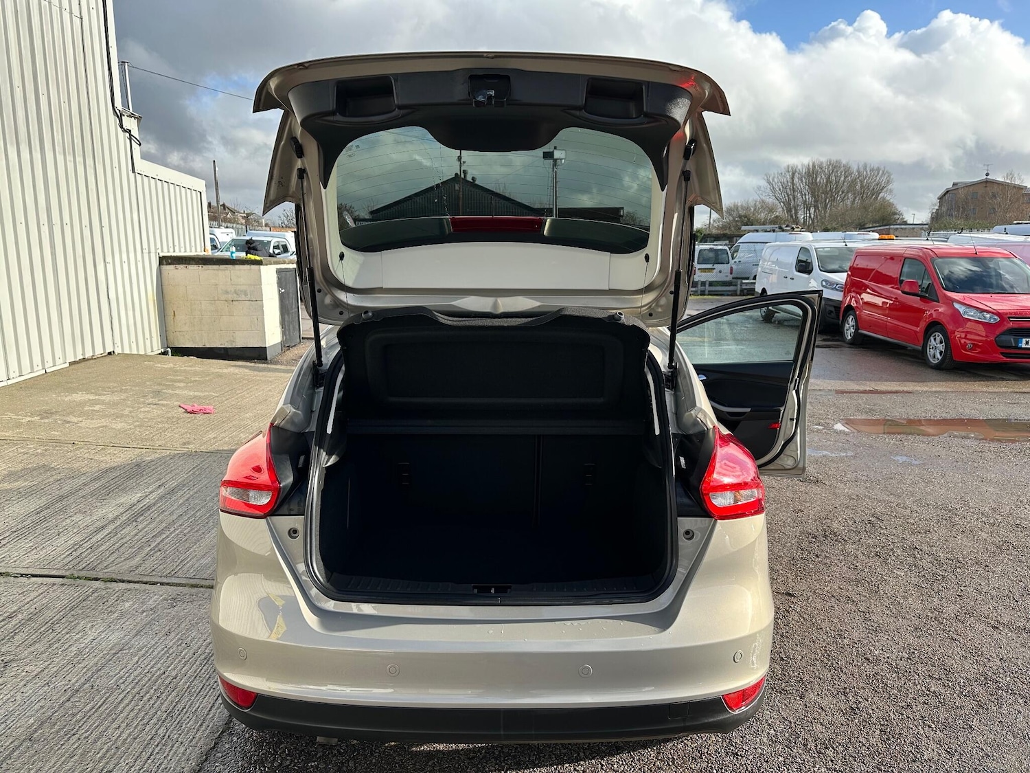 Used Ford Focus 2015 for sale - 77396019: Photo 42