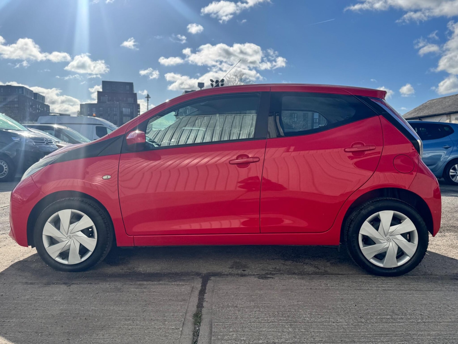 Used Toyota AYGO 2015 for sale - 77559556: Photo 19