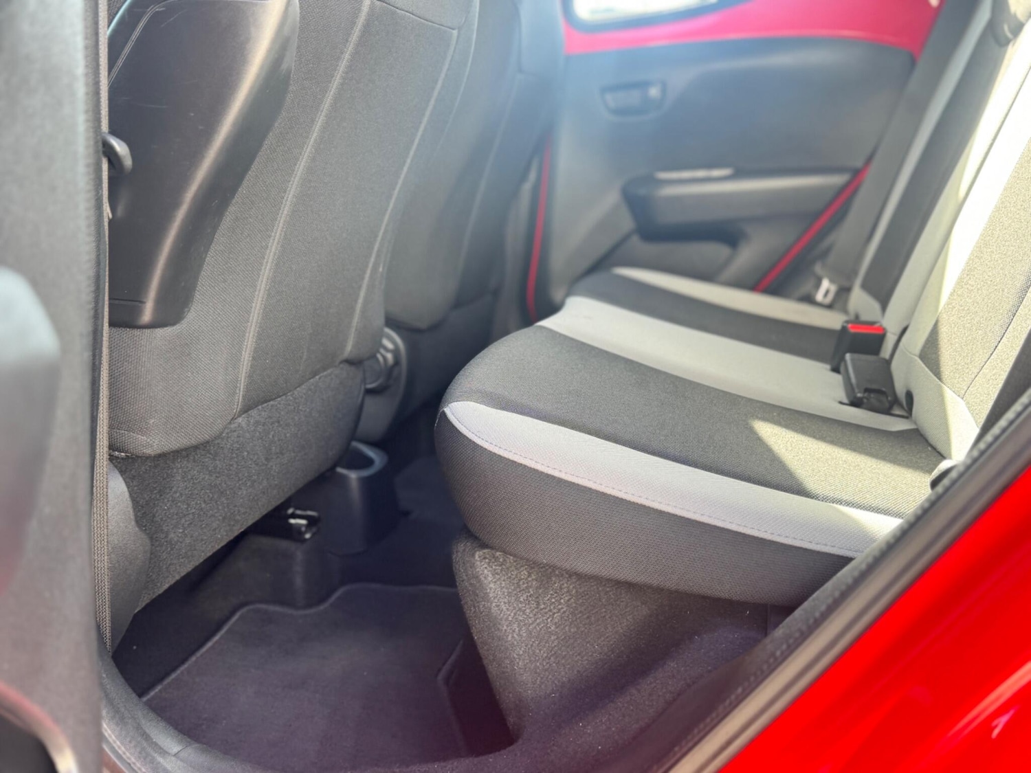 Used Toyota AYGO 2015 for sale - 77559556: Photo 48