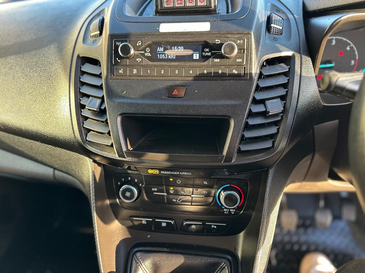 Used Ford Transit Connect 2019 for sale - 76899290: Photo 38