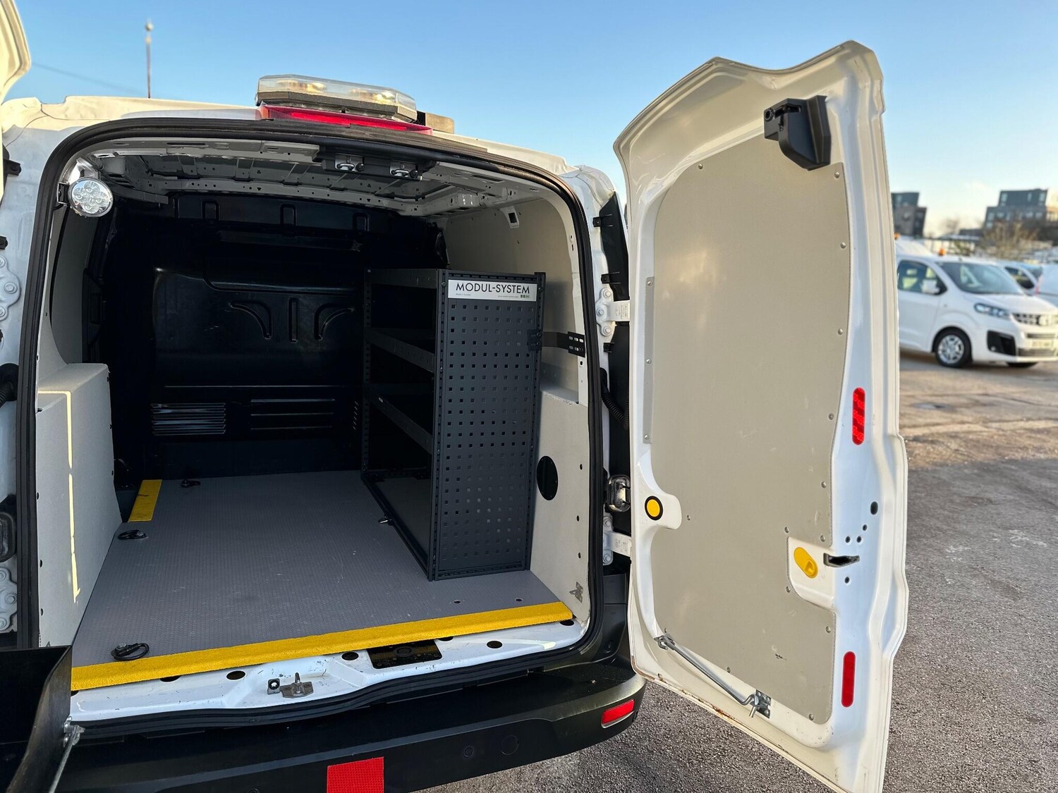 Used Ford Transit Connect 2019 for sale - 76899290: Photo 46