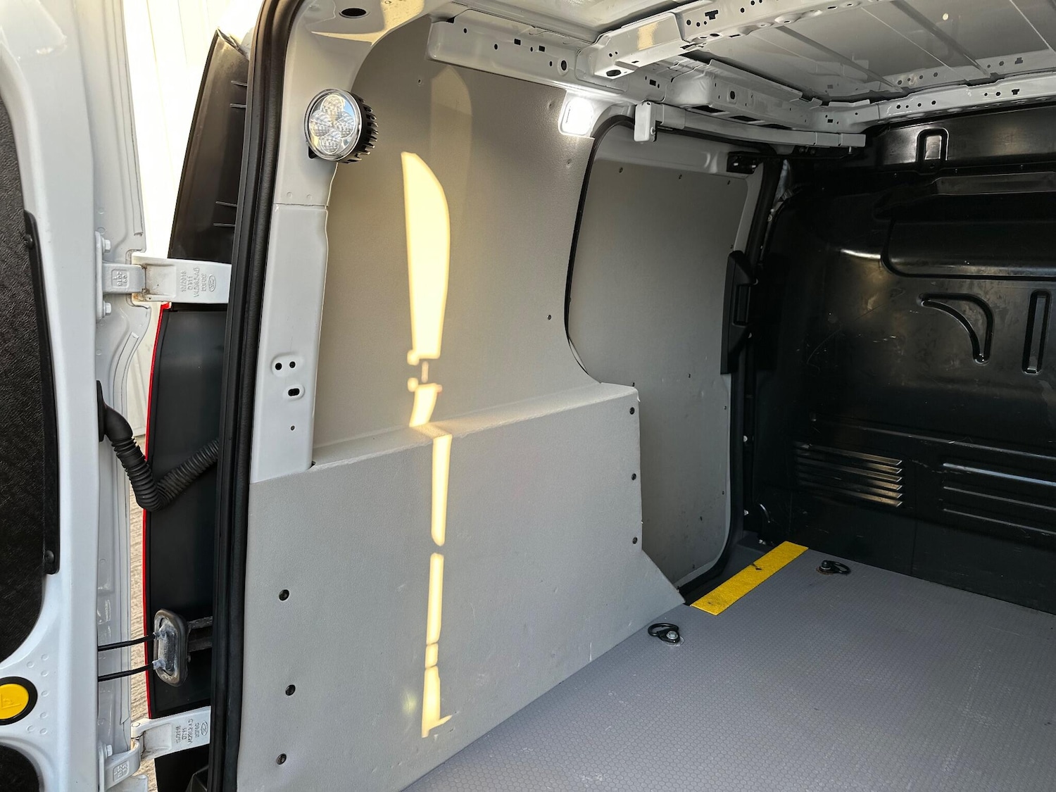 Used Ford Transit Connect 2019 for sale - 76899290: Photo 54