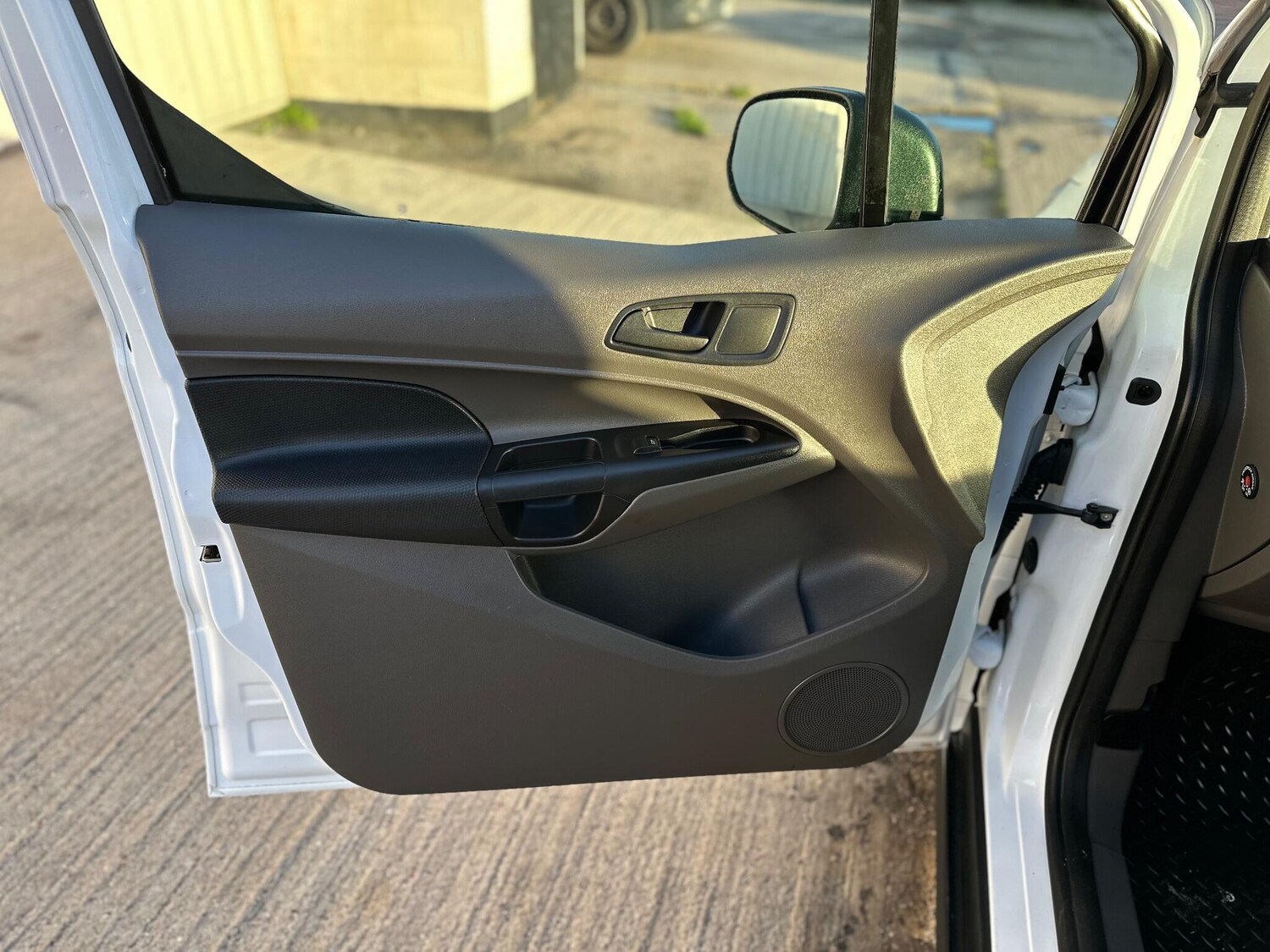 Used Ford Transit Connect 2019 for sale - 76899290: Photo 58