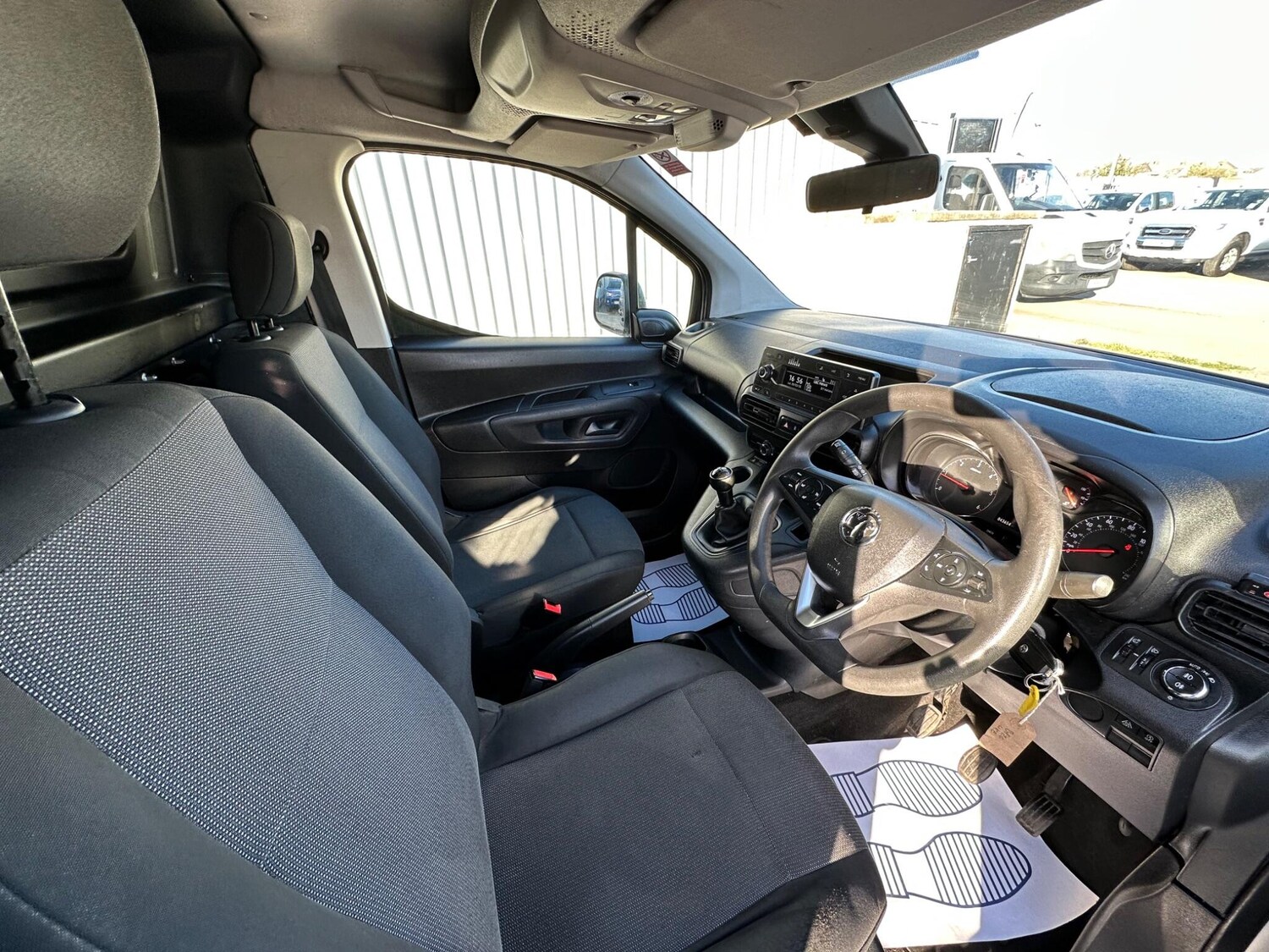 Used Vauxhall Combo for sale - 78057604: Photo 32