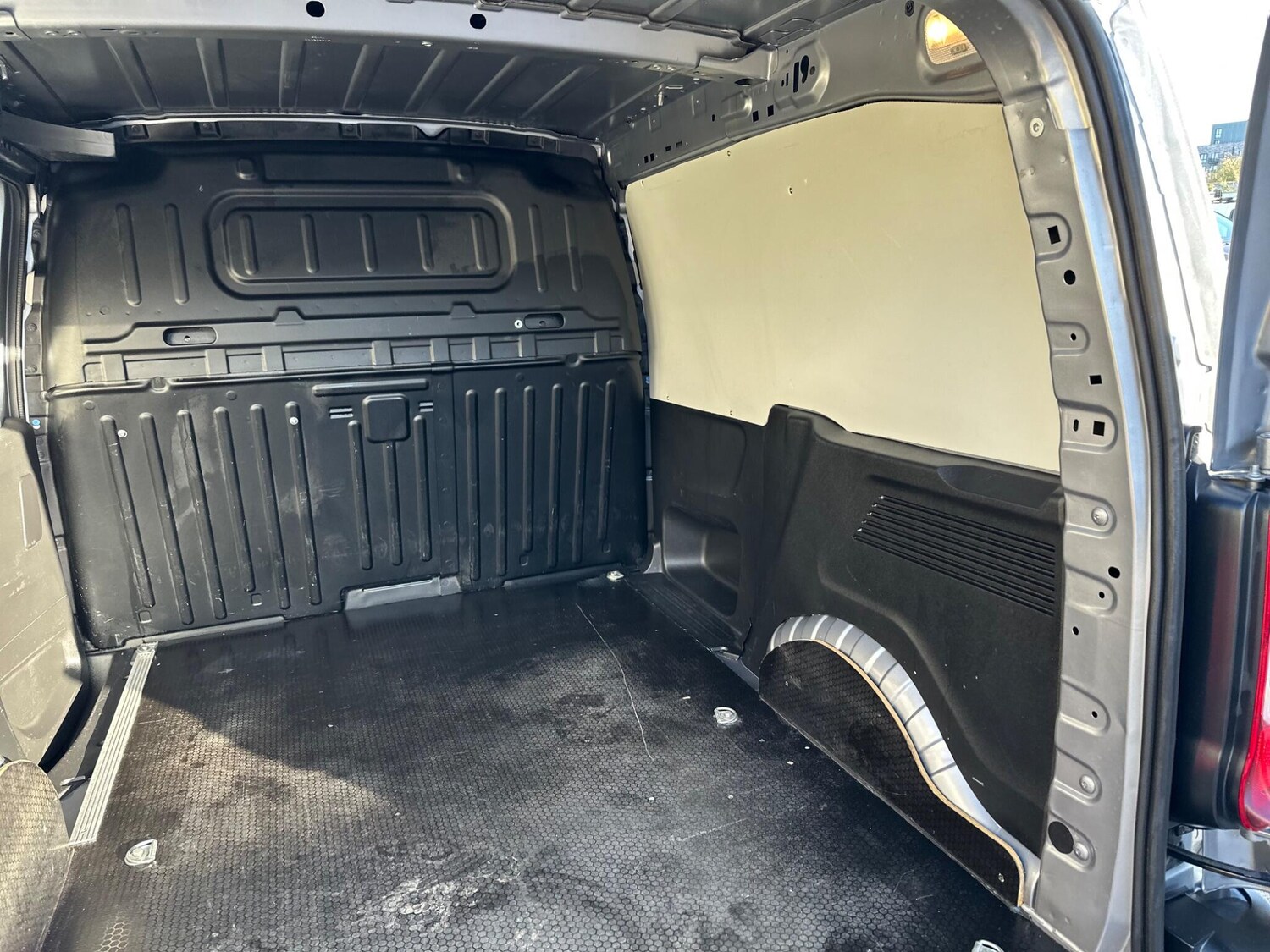 Used Vauxhall Combo for sale - 78057604: Photo 39